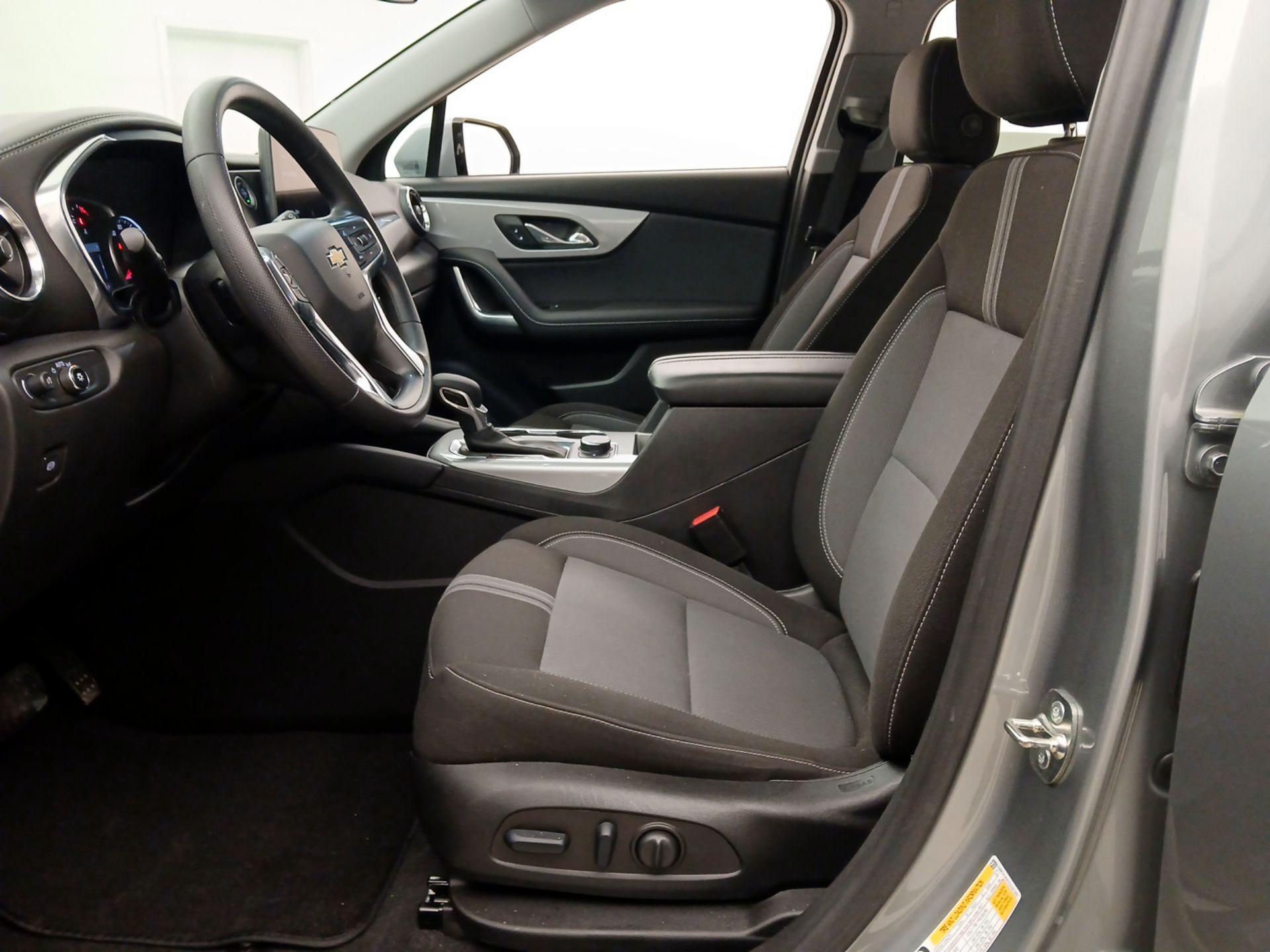 Thumbnail: 2025 Chevrolet Blazer - 11