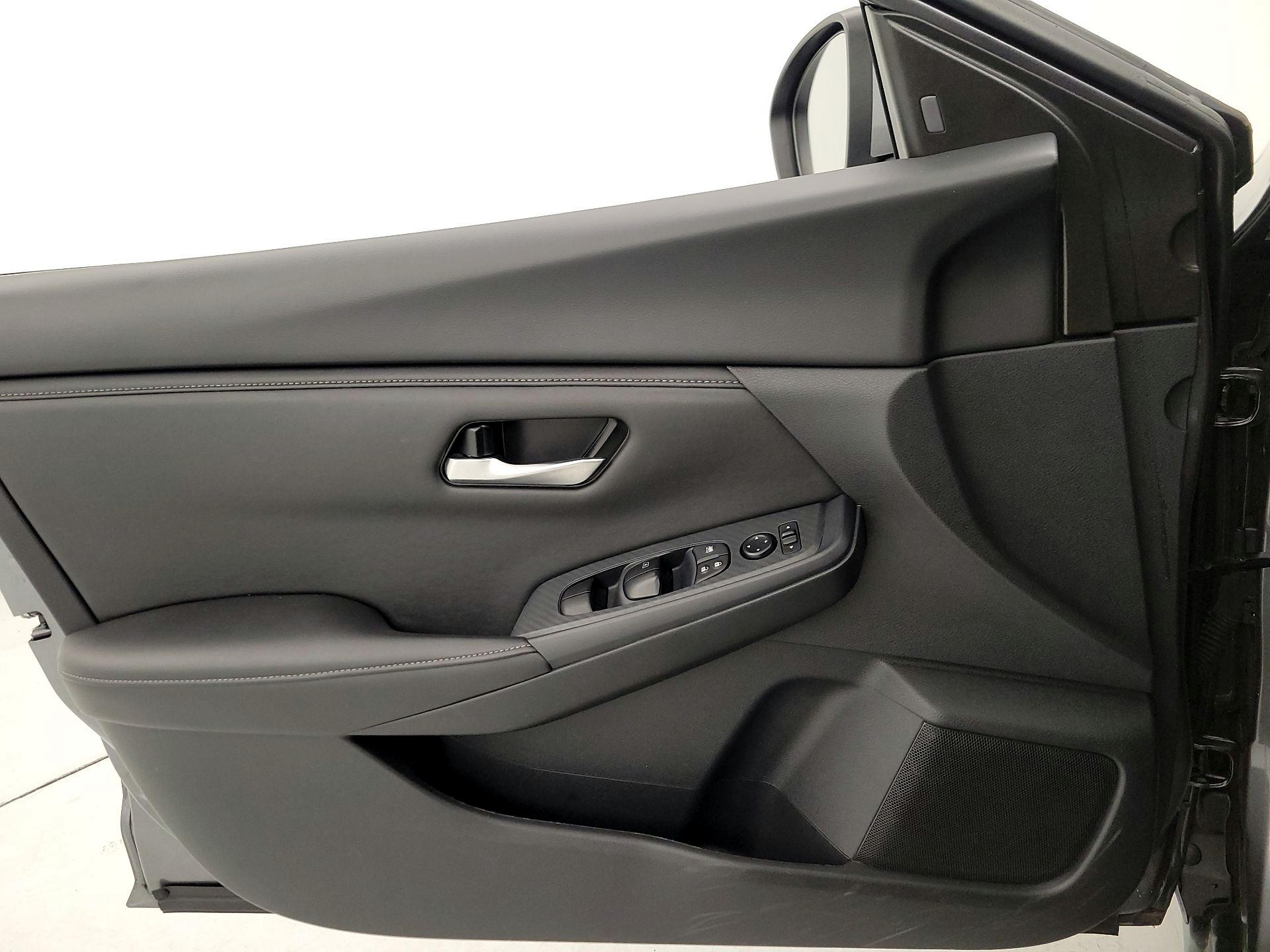 Thumbnail: 2025 Nissan Sentra - 12