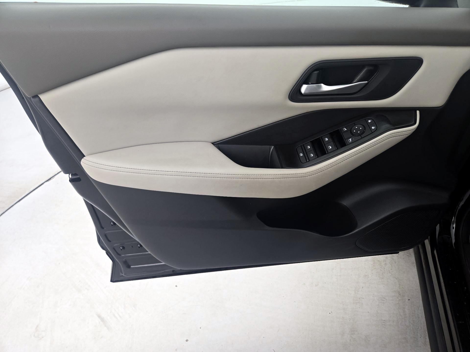 Thumbnail: 2025 Nissan Rogue - 12