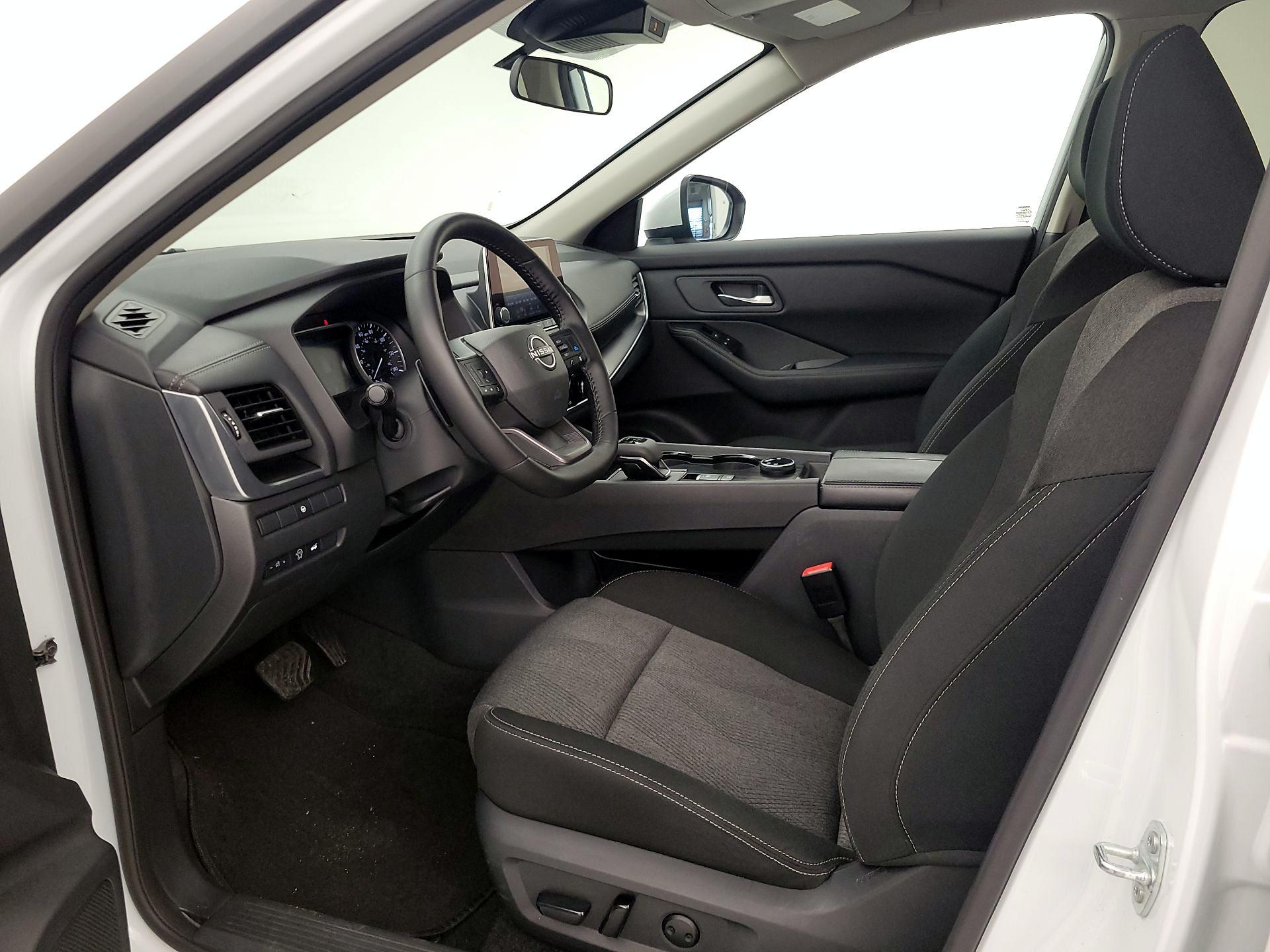 Thumbnail: 2025 Nissan Rogue - 11