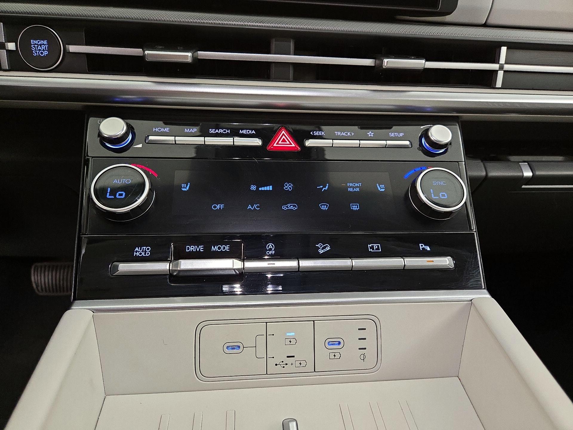 Thumbnail: 2025 Hyundai Santa Fe - 16