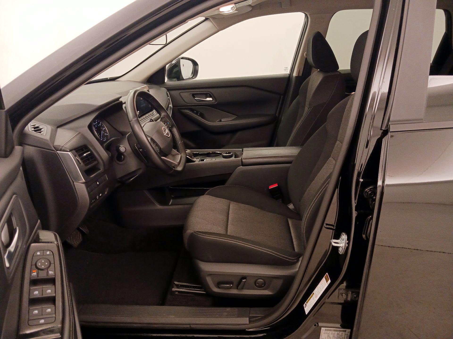 Thumbnail: 2025 Nissan Rogue - 11