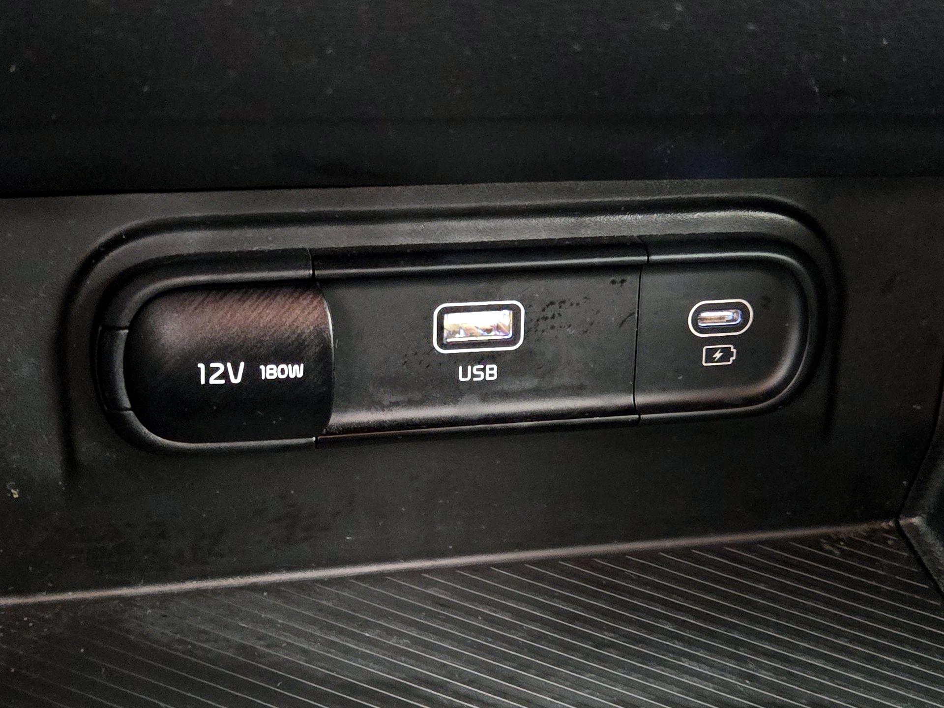 Thumbnail: 2025 Kia Sportage - 18