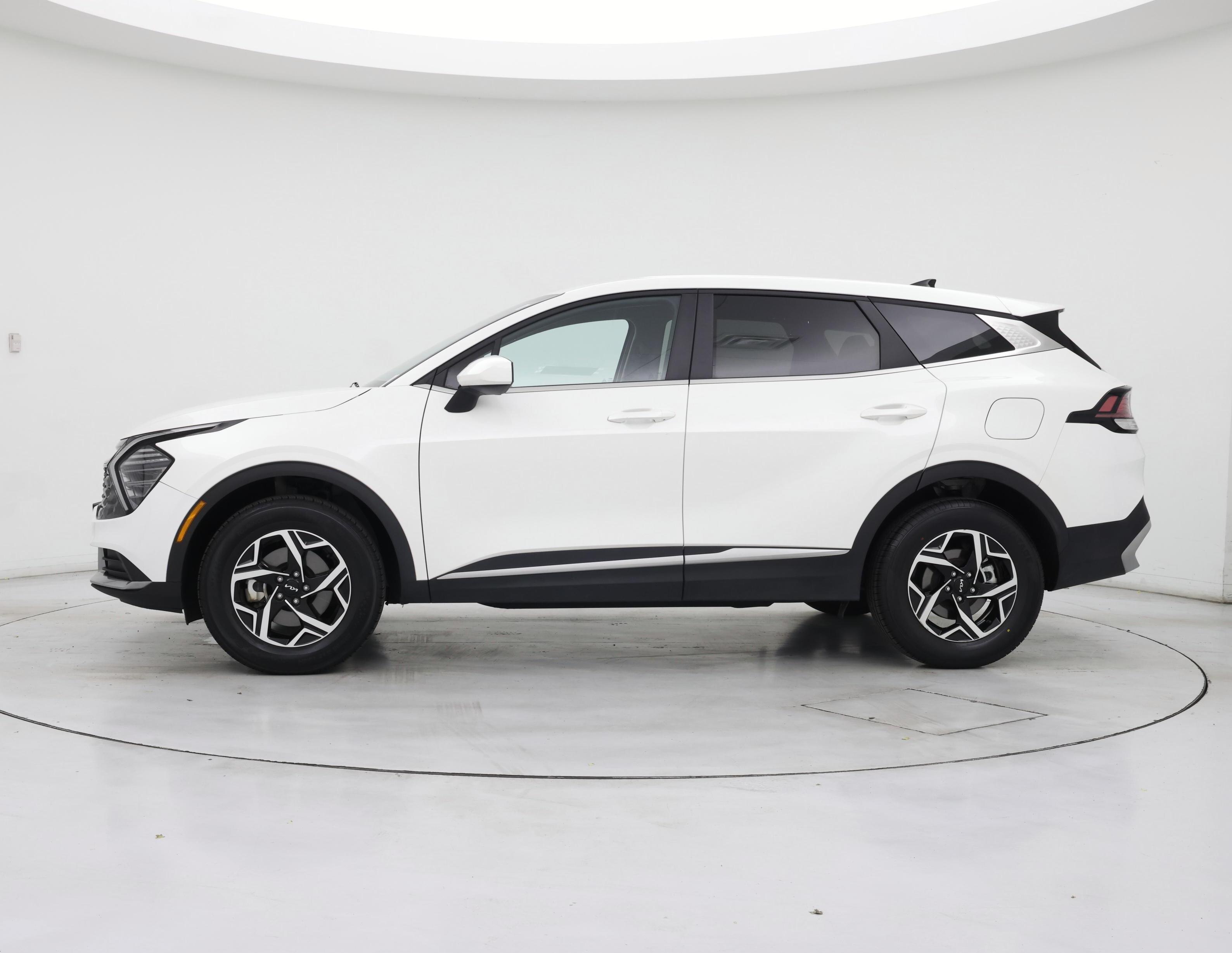 Thumbnail: 2025 Kia Sportage - 3