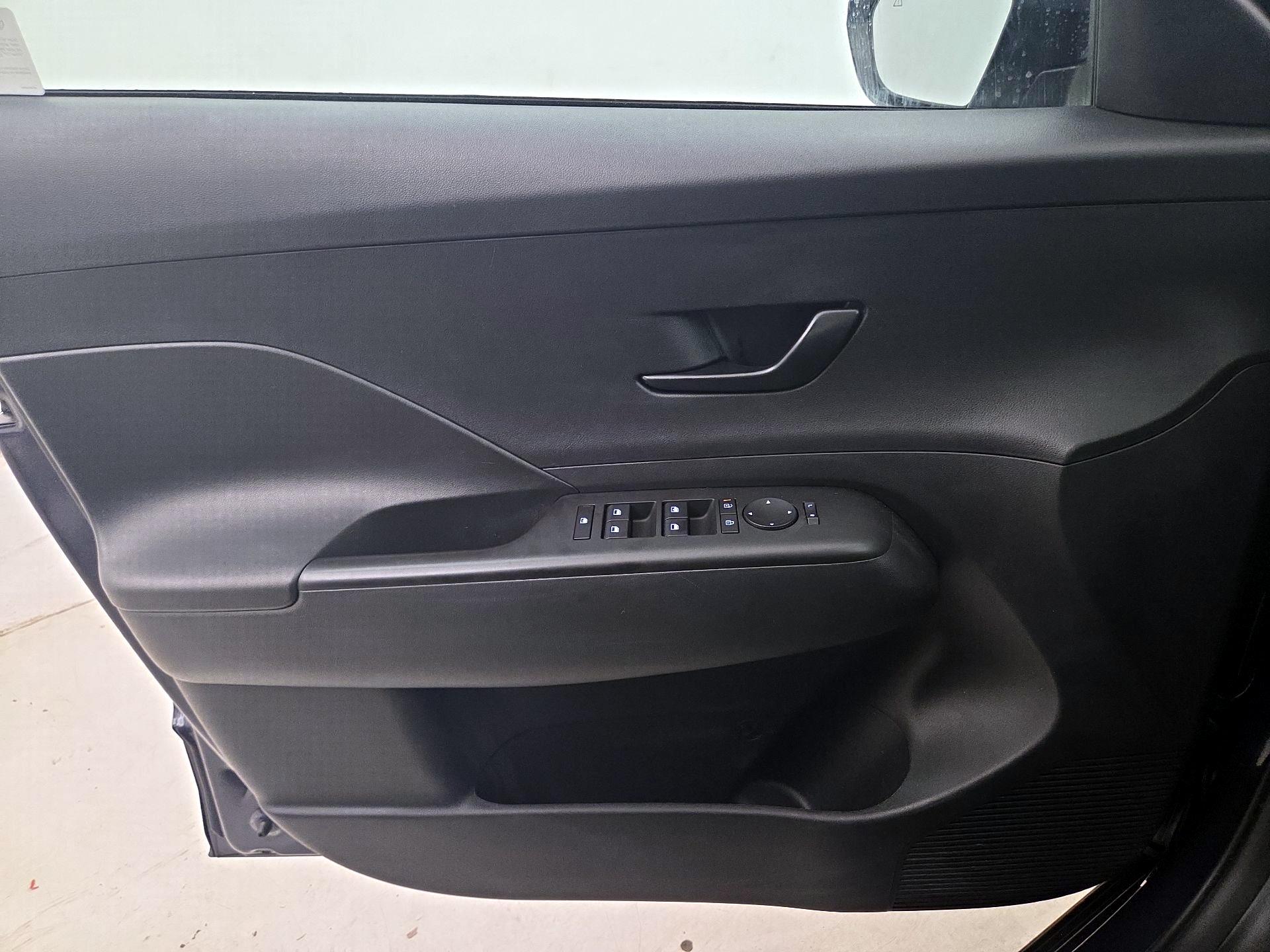 Thumbnail: 2025 Hyundai Kona - 12