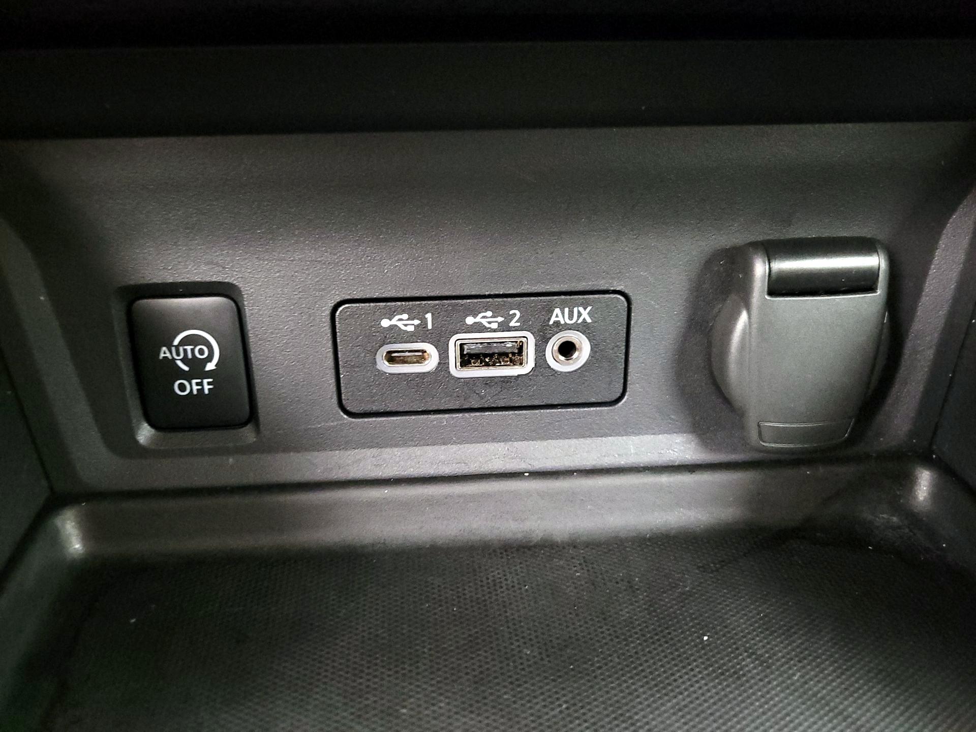 Thumbnail: 2025 Nissan Sentra - 18