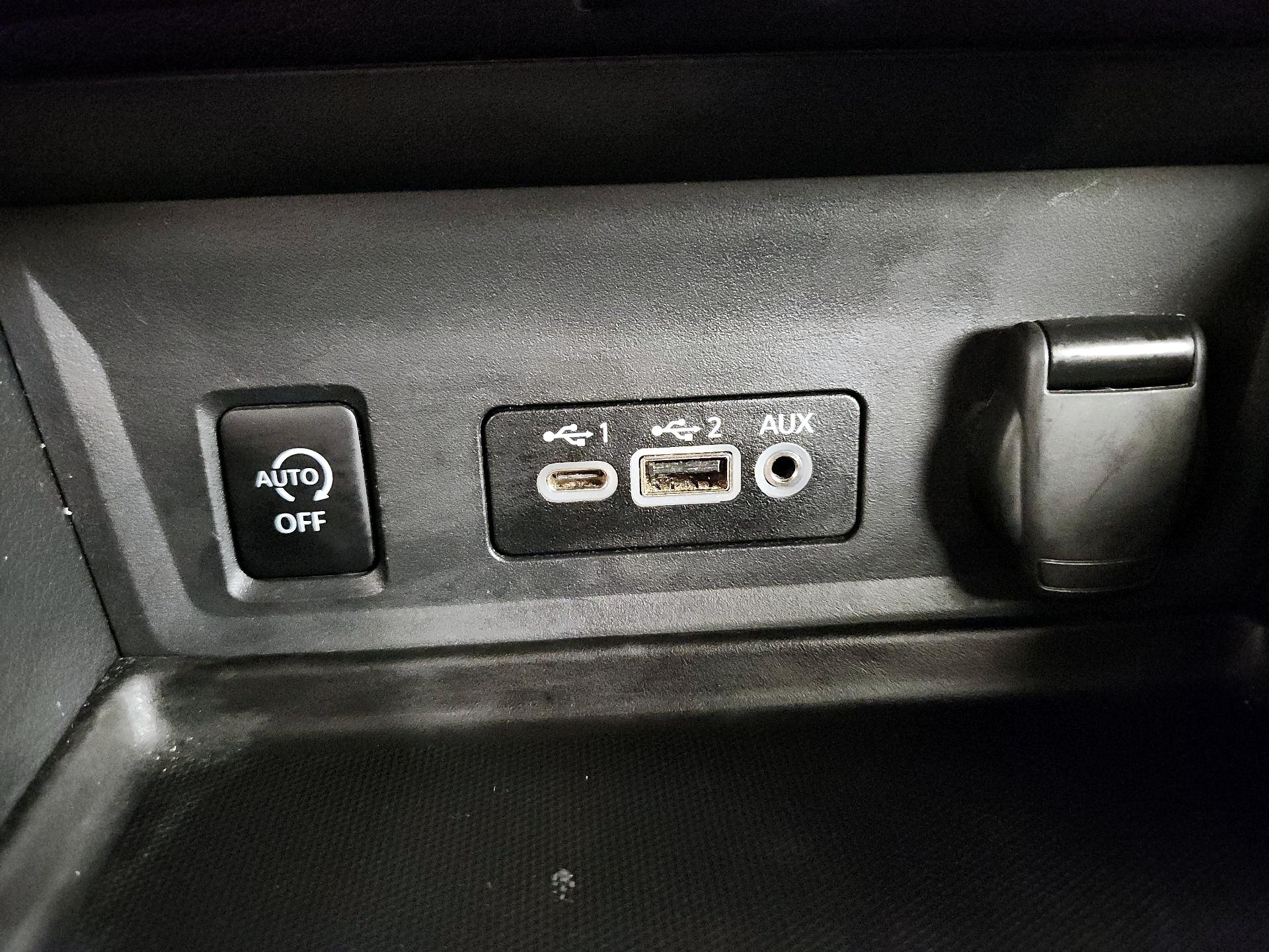 Thumbnail: 2025 Nissan Sentra - 18