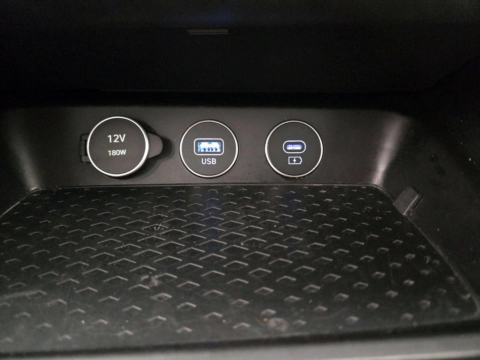 Thumbnail: 2025 Genesis G70 - 19