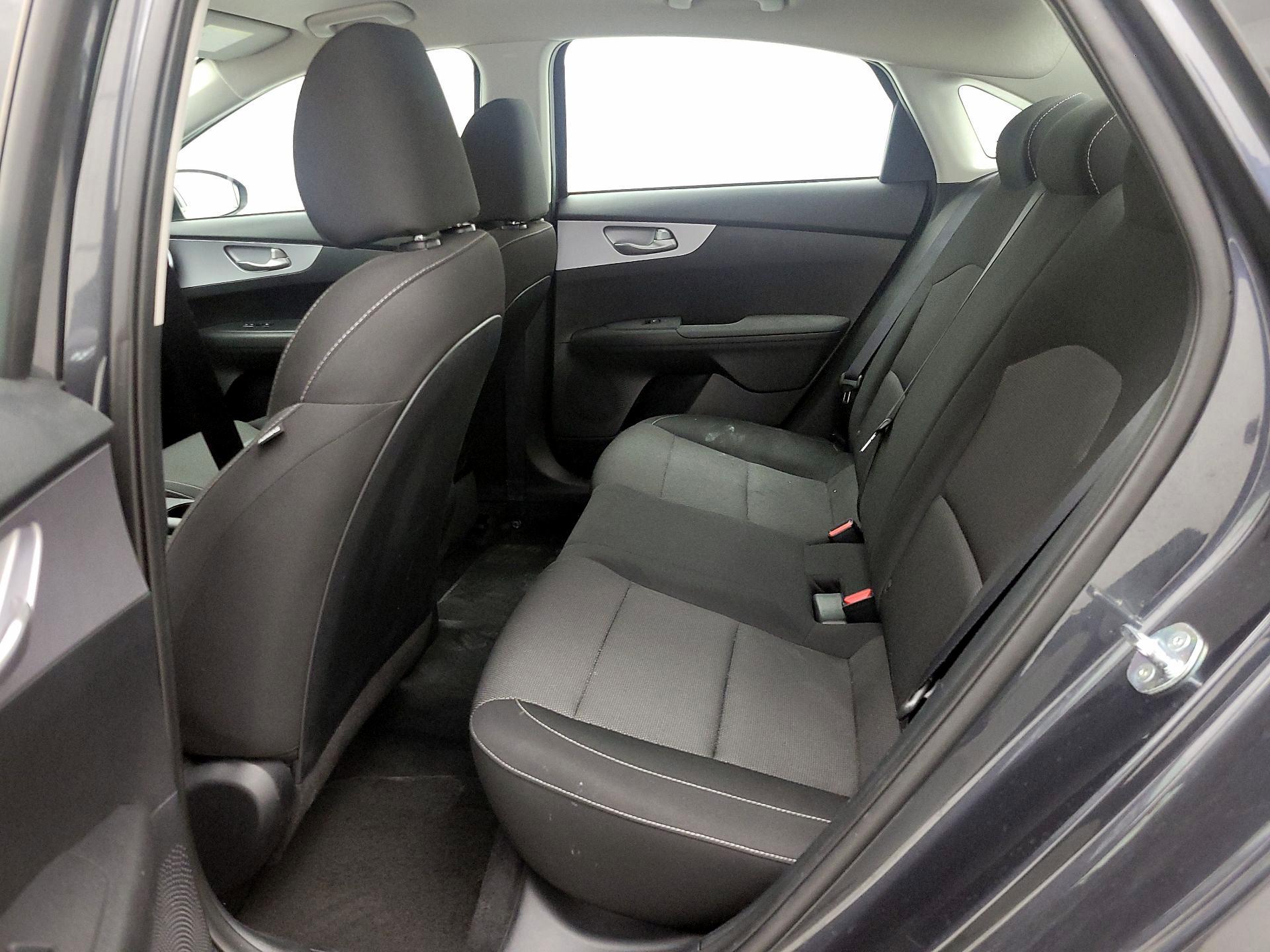 Thumbnail: 2024 Kia Forte - 17