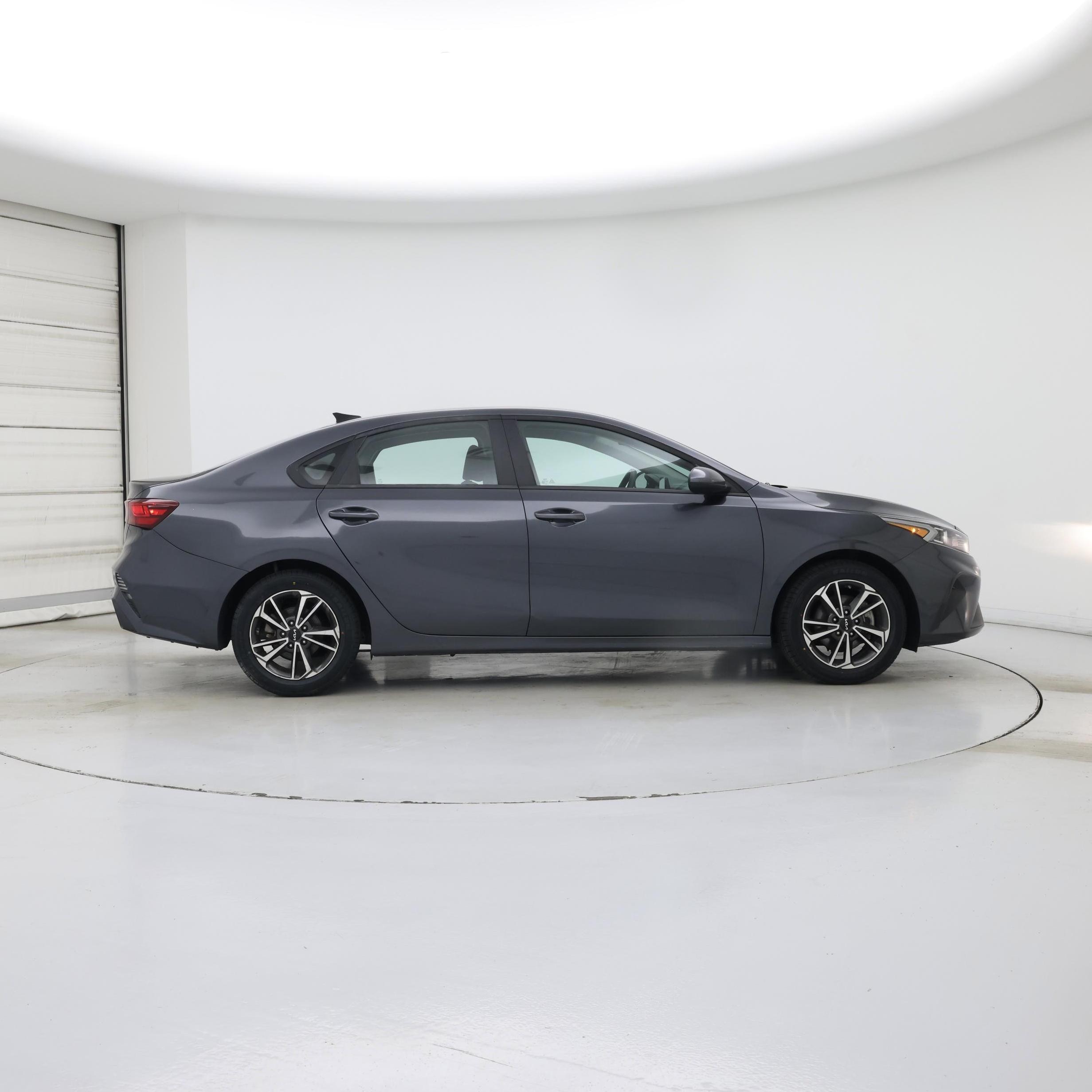 Thumbnail: 2024 Kia Forte - 7