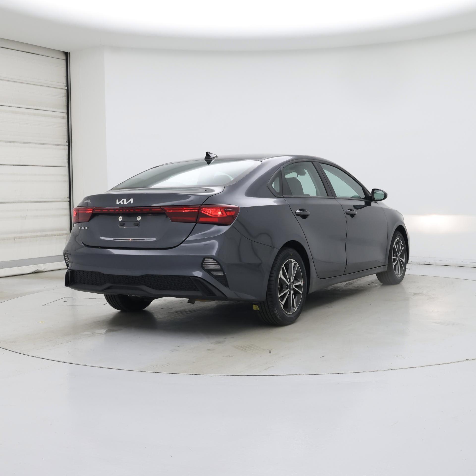 Thumbnail: 2024 Kia Forte - 8