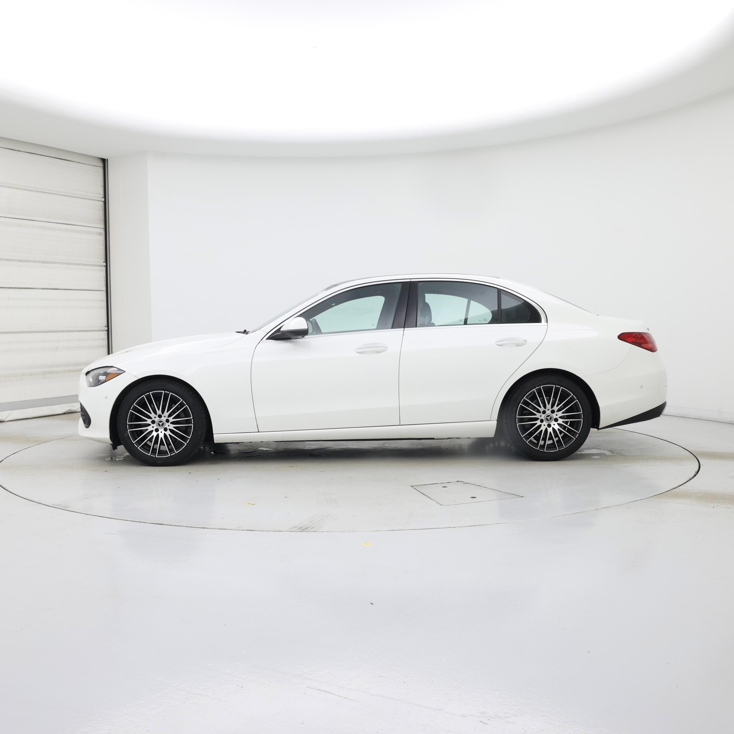 Thumbnail: 2024 Mercedes-Benz C-Class - 3