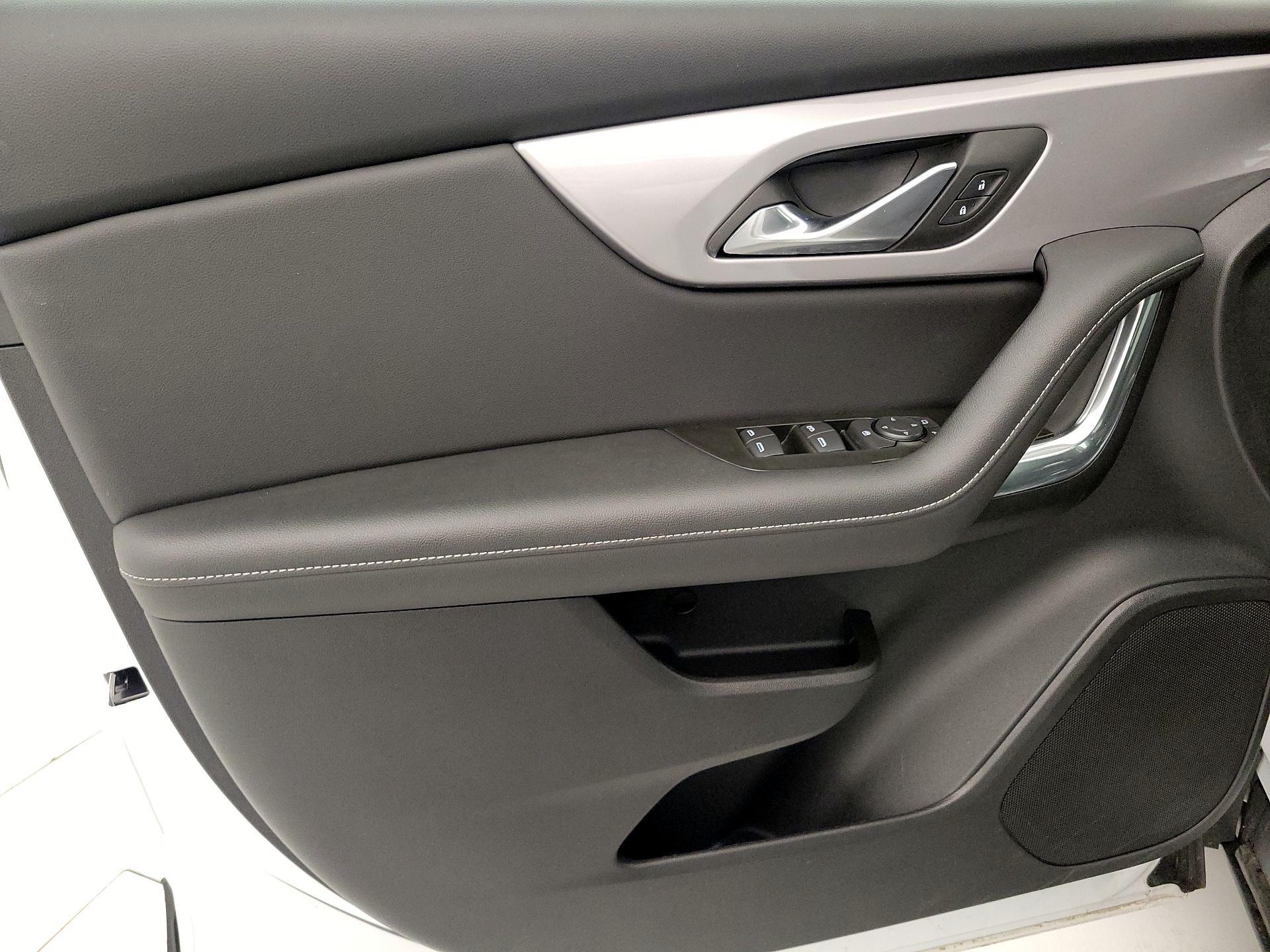 Thumbnail: 2025 Chevrolet Blazer - 12