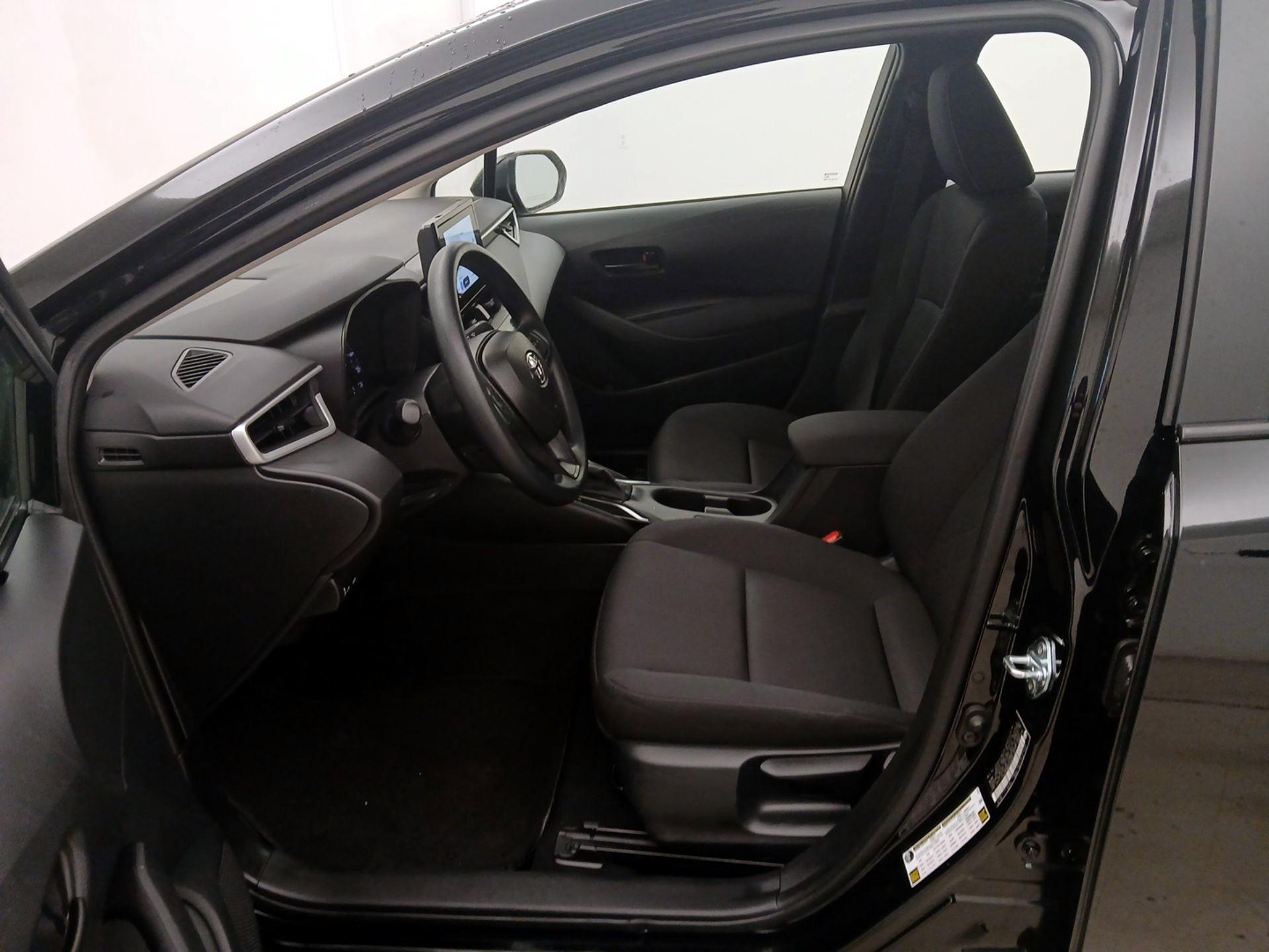 Thumbnail: 2025 Toyota Corolla - 11