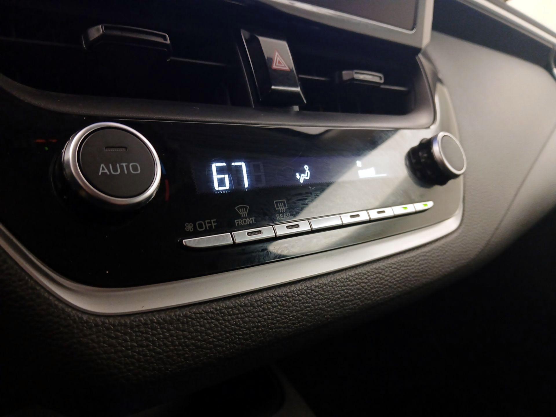 Thumbnail: 2025 Toyota Corolla - 16