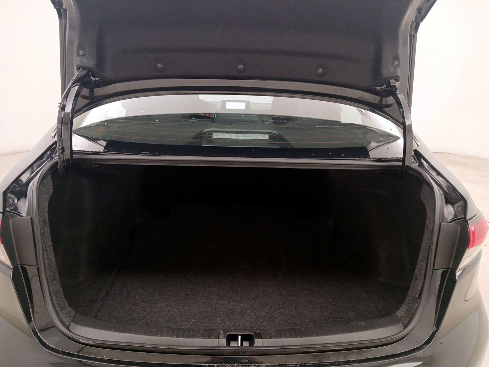 Thumbnail: 2025 Toyota Corolla - 20