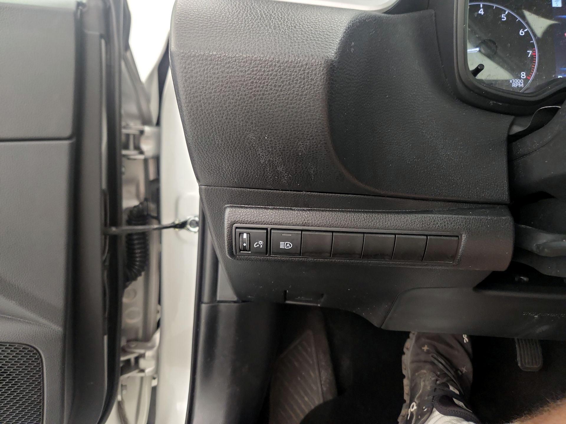 Thumbnail: 2025 Toyota Corolla - 13