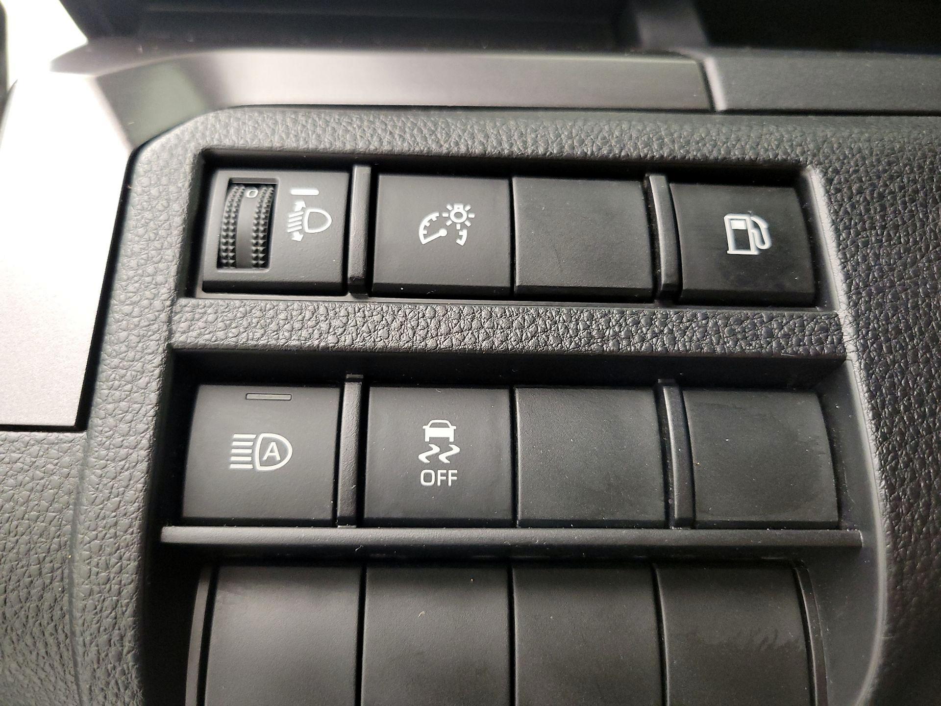 Thumbnail: 2025 Toyota 4Runner - 13