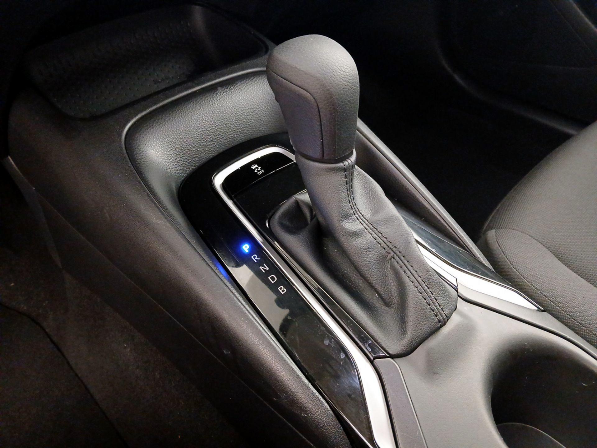 Thumbnail: 2025 Toyota Corolla - 18