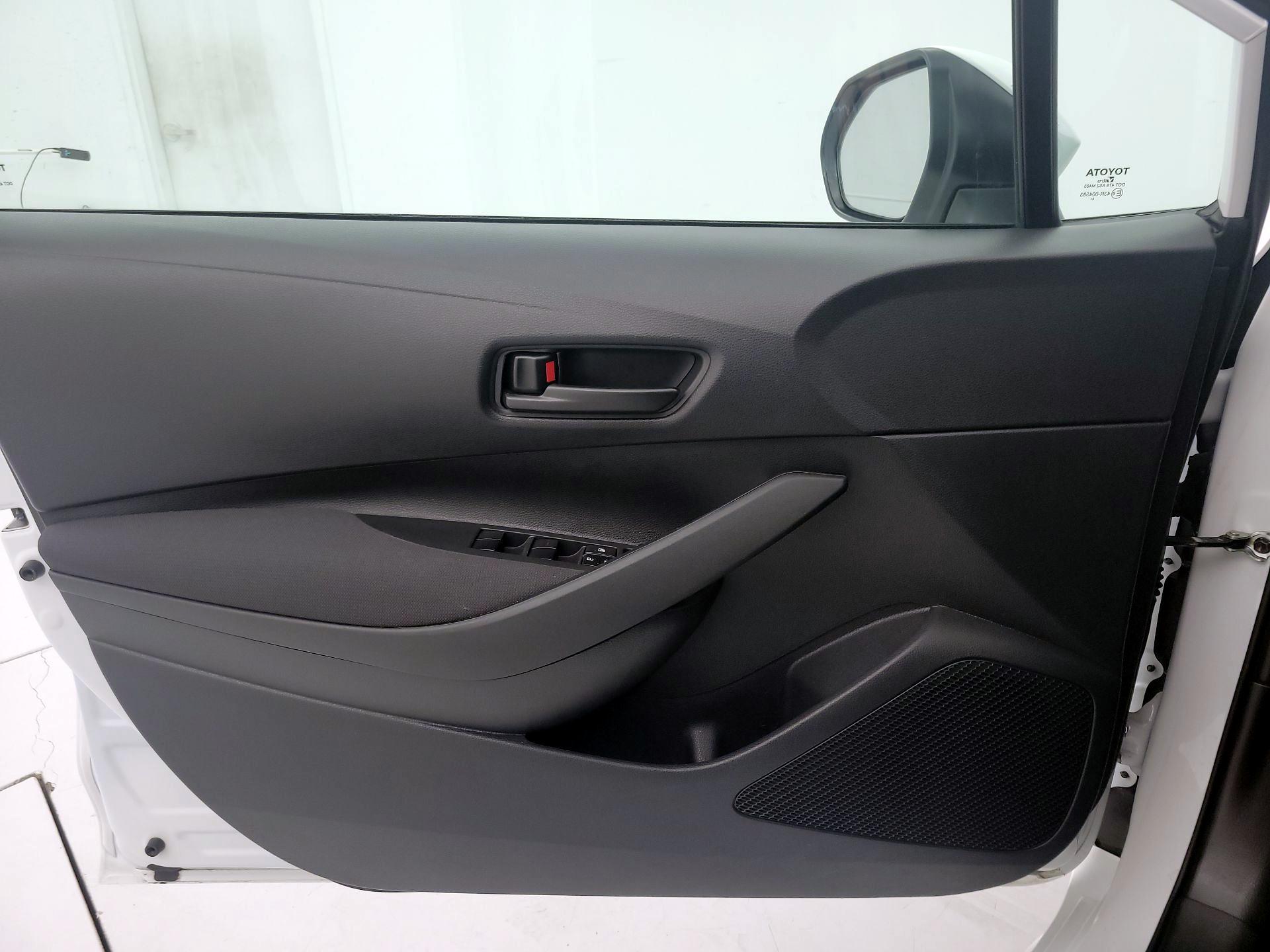 Thumbnail: 2025 Toyota Corolla - 12