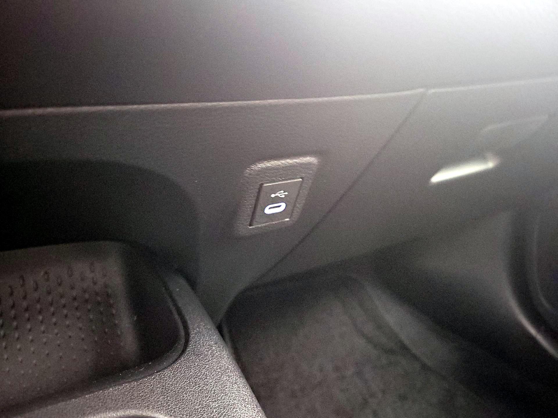 Thumbnail: 2025 Toyota Corolla - 19