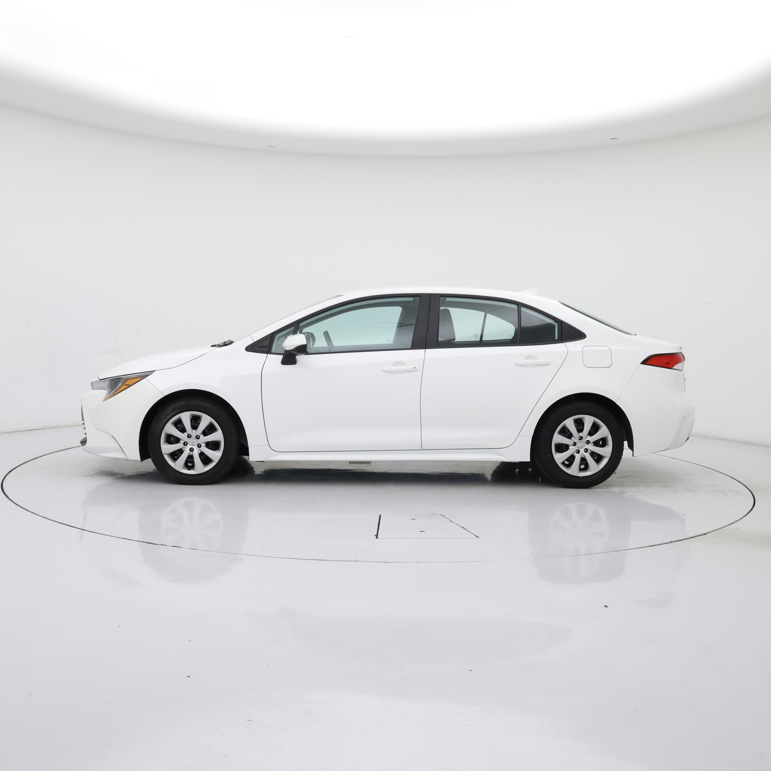 Thumbnail: 2025 Toyota Corolla - 3