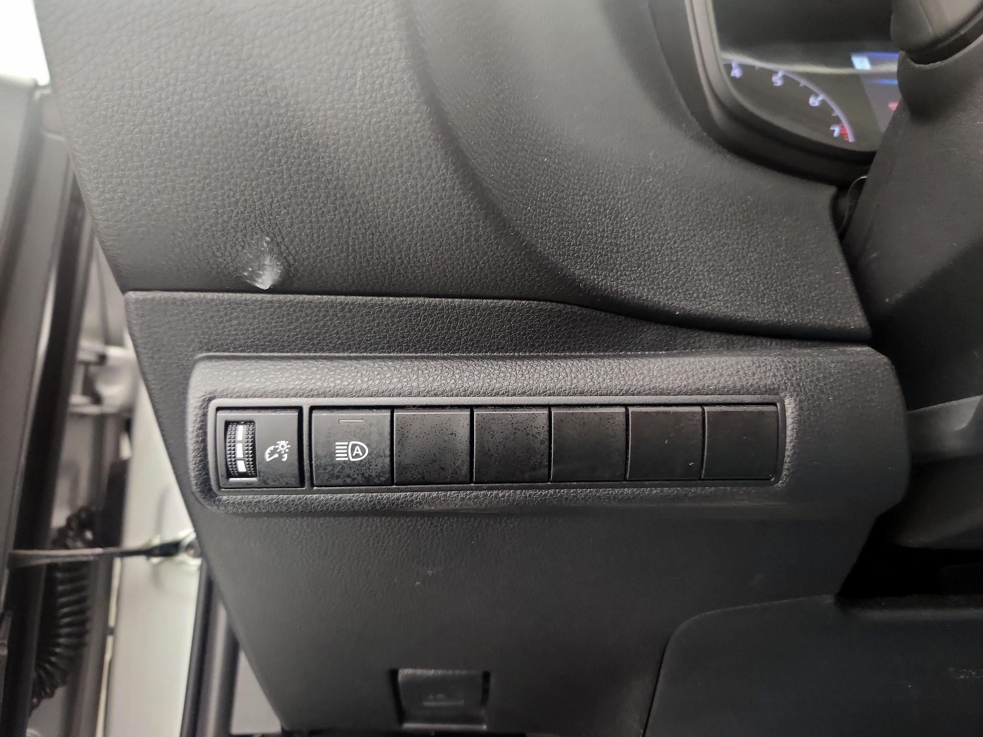 Thumbnail: 2025 Toyota Corolla - 13