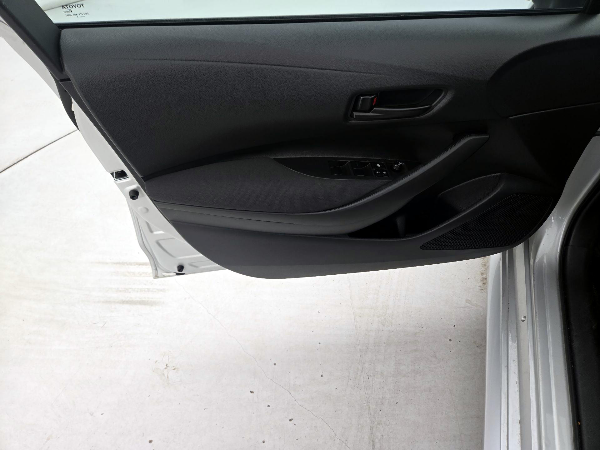 Thumbnail: 2025 Toyota Corolla - 12