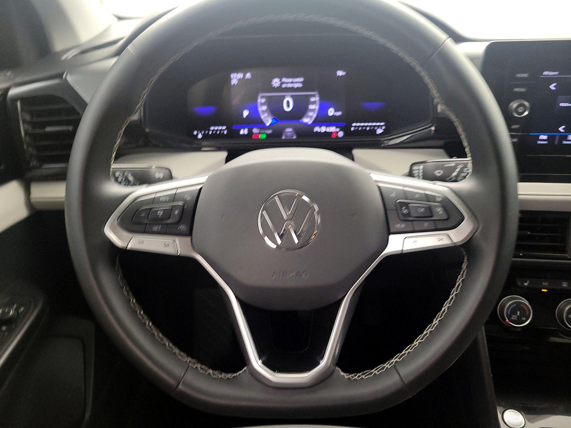 Thumbnail: 2025 Volkswagen Taos - 10