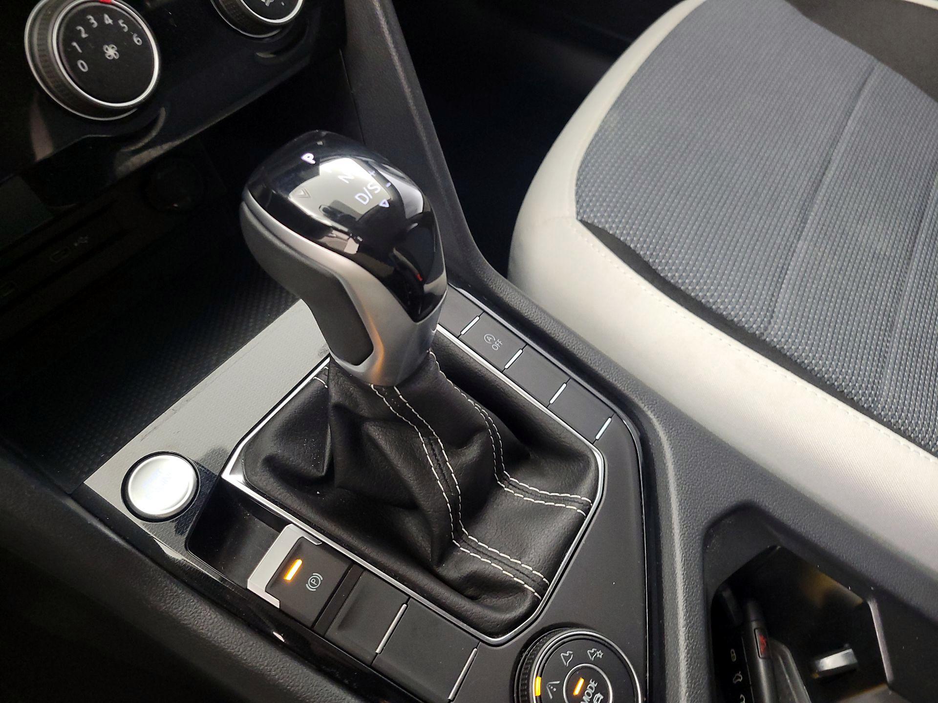 Thumbnail: 2025 Volkswagen Taos - 17