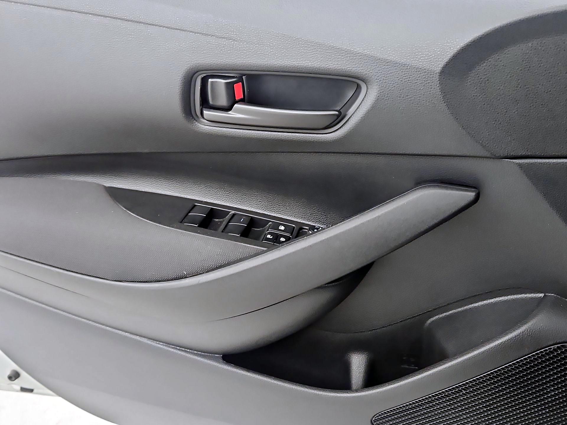 Thumbnail: 2025 Toyota Corolla - 12