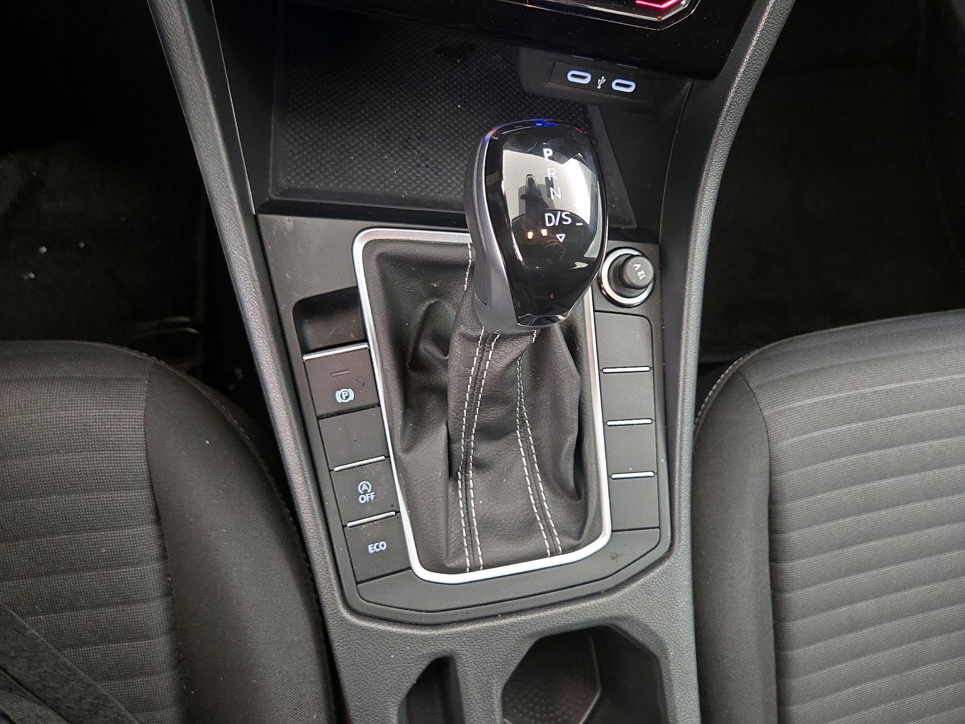 Thumbnail: 2025 Volkswagen Jetta - 17