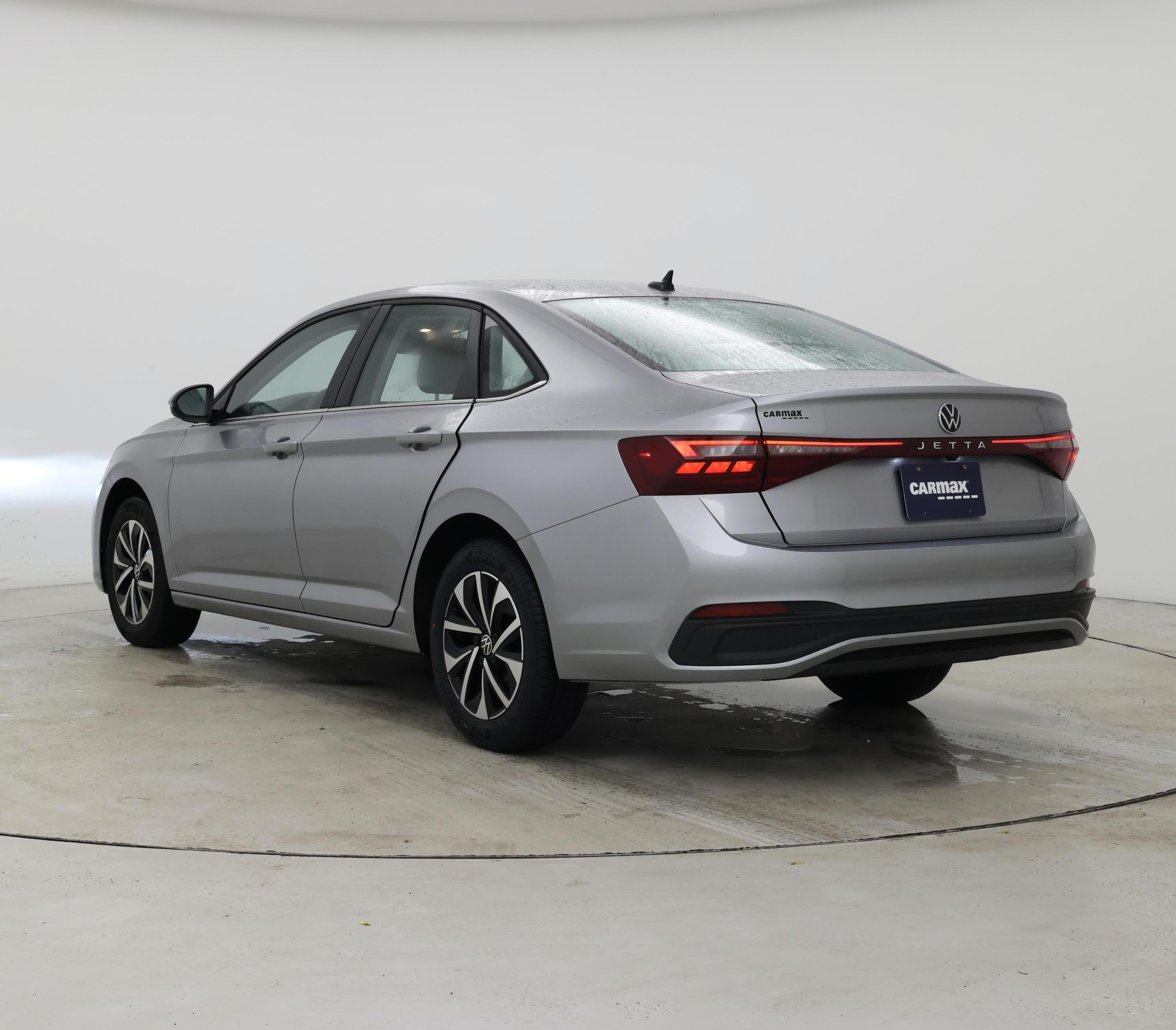 Thumbnail: 2025 Volkswagen Jetta - 2