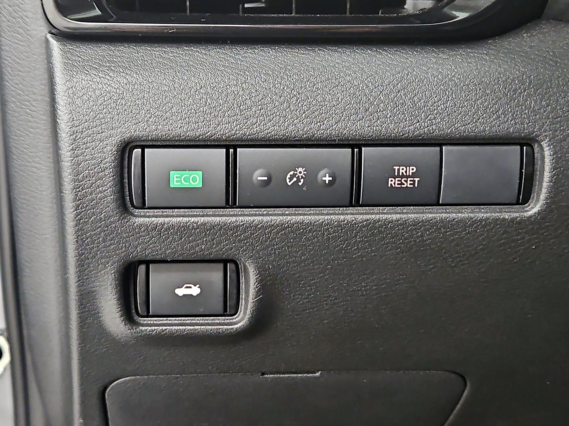 Thumbnail: 2025 Nissan Sentra - 13