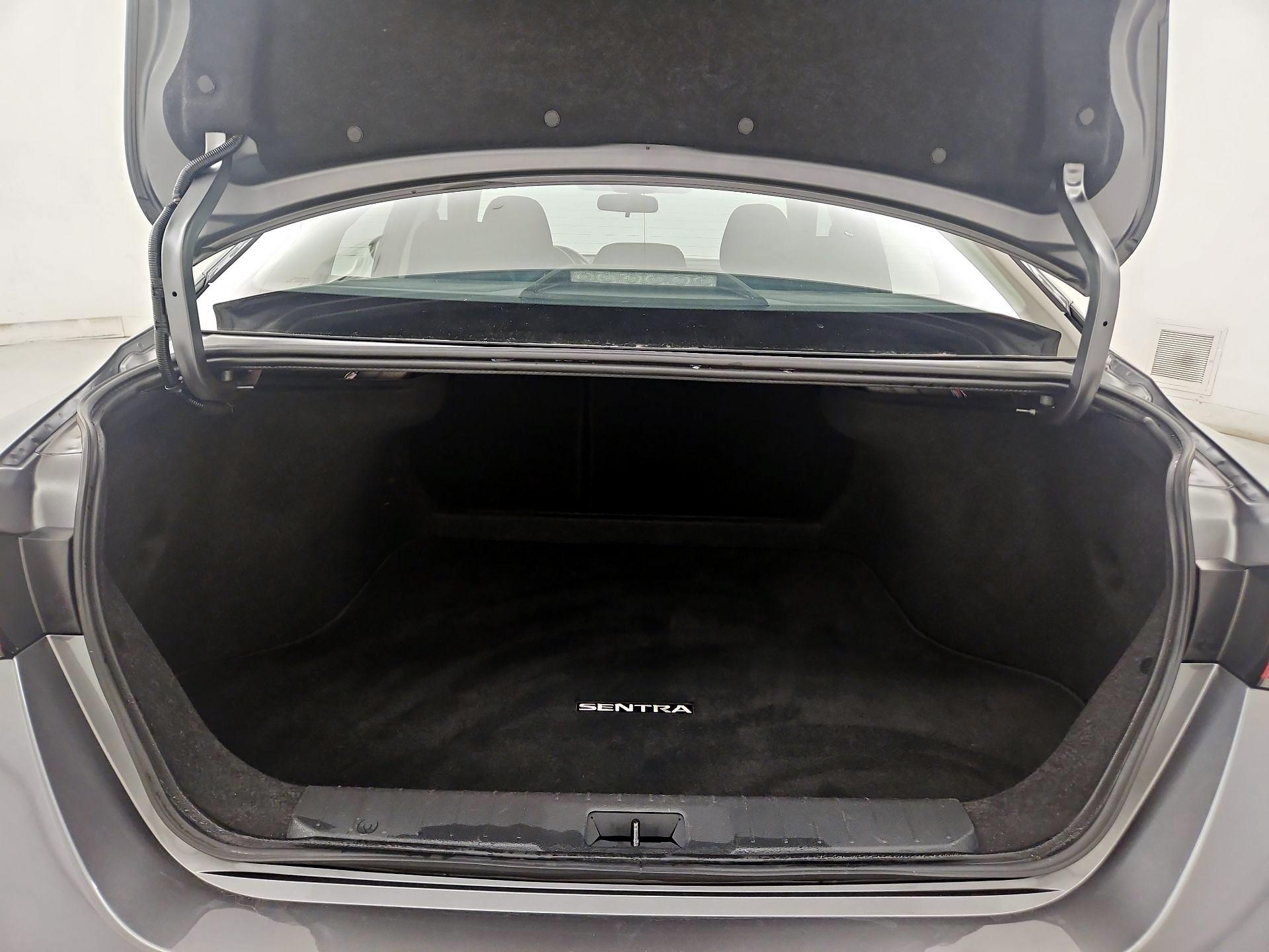 Thumbnail: 2025 Nissan Sentra - 20