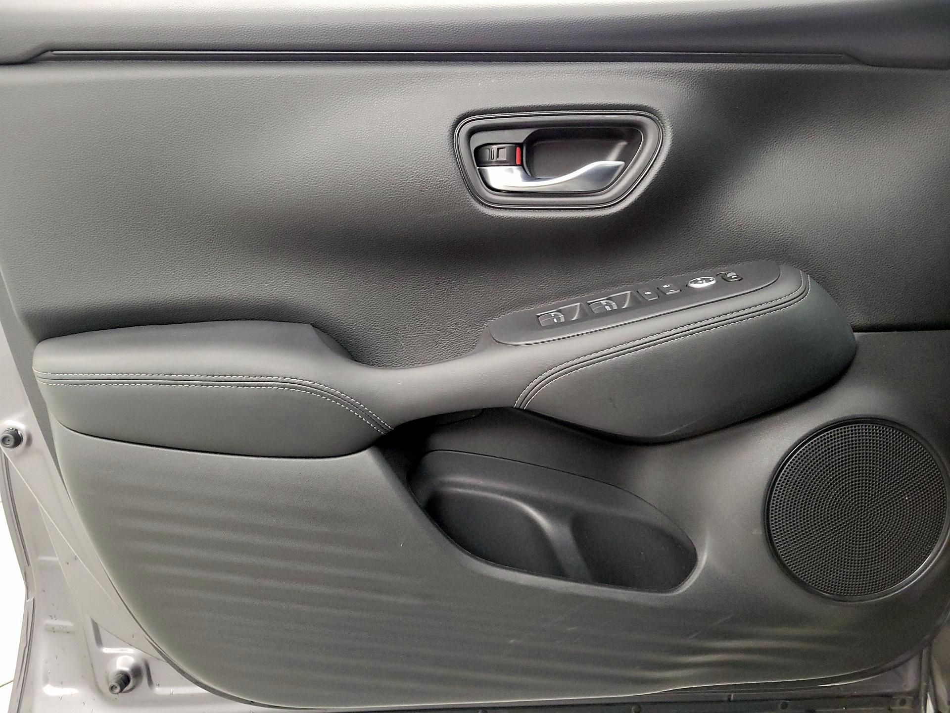 Thumbnail: 2025 Honda HR-V - 12