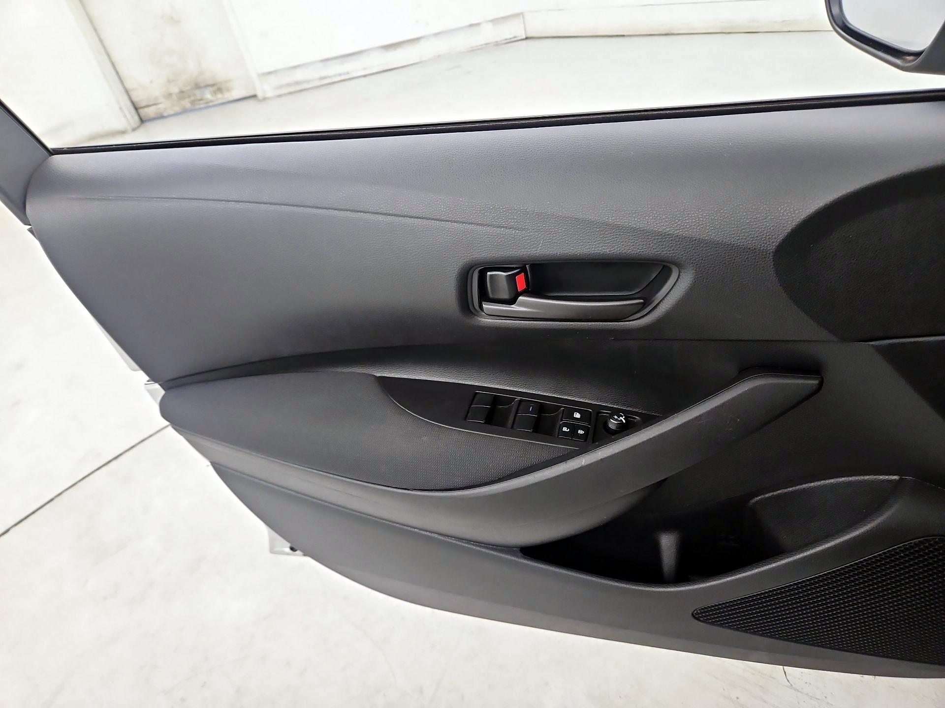 Thumbnail: 2025 Toyota Corolla - 12