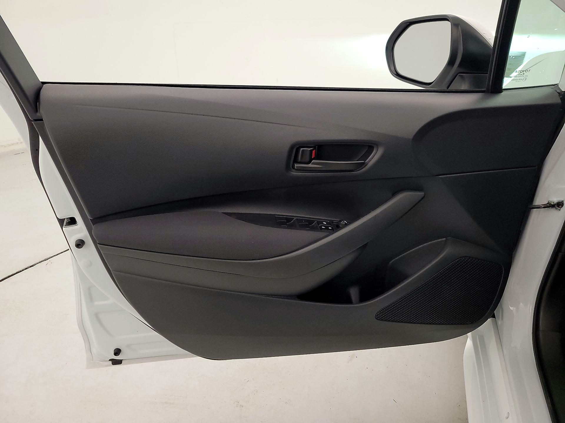 Thumbnail: 2025 Toyota Corolla - 12