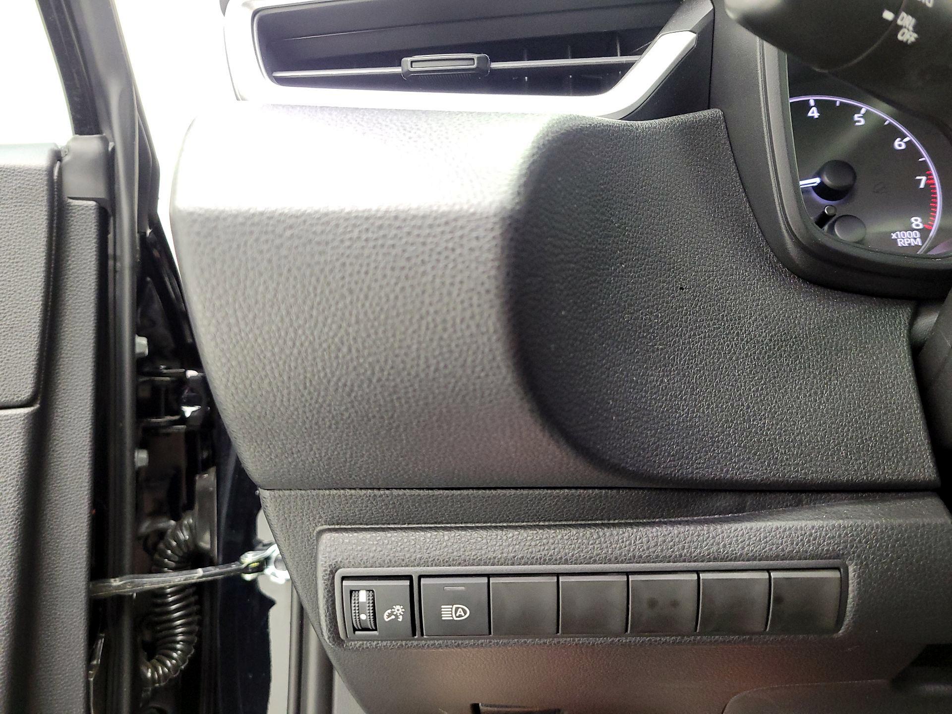 Thumbnail: 2025 Toyota Corolla - 11