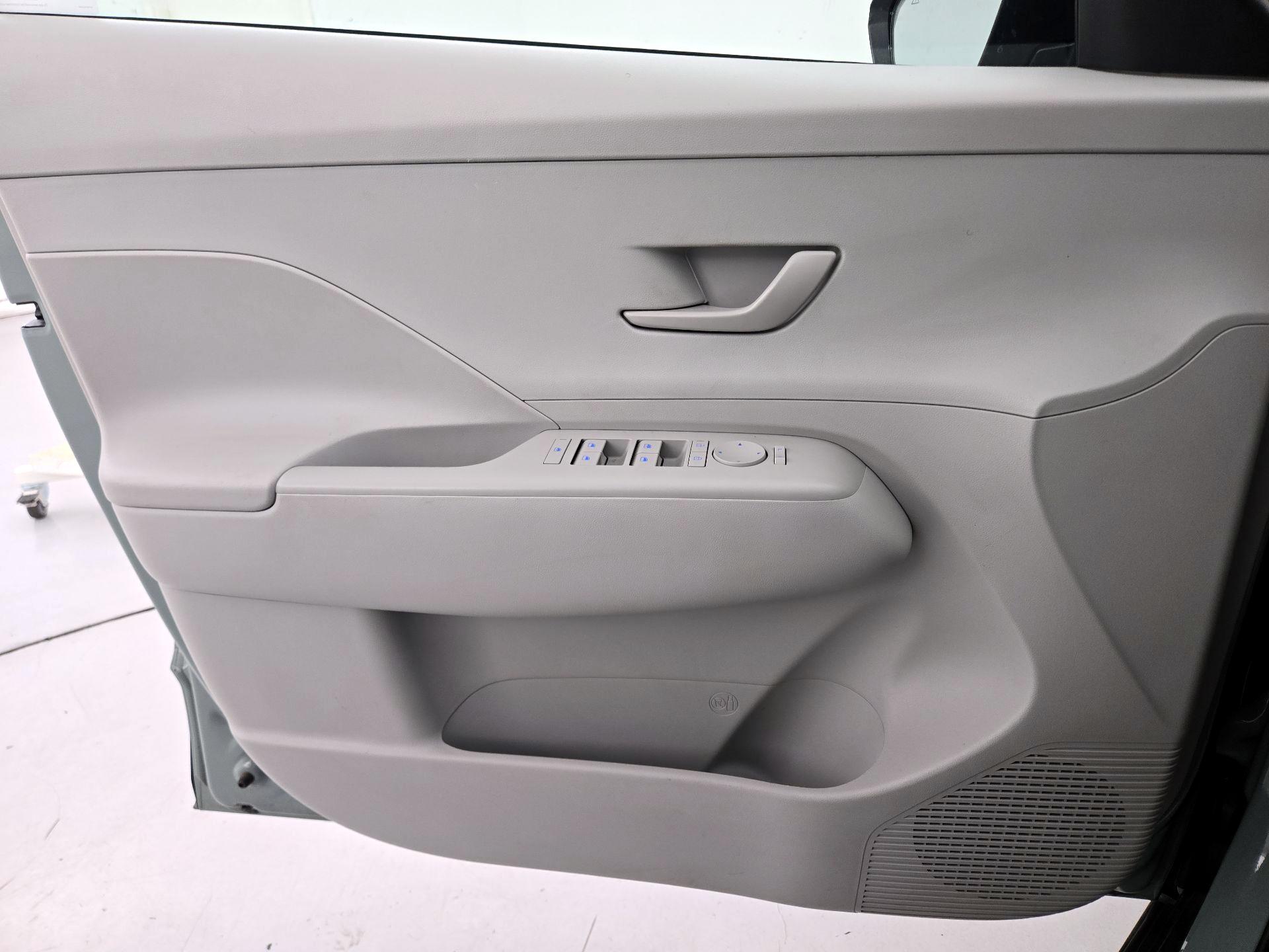 Thumbnail: 2025 Hyundai Kona - 12