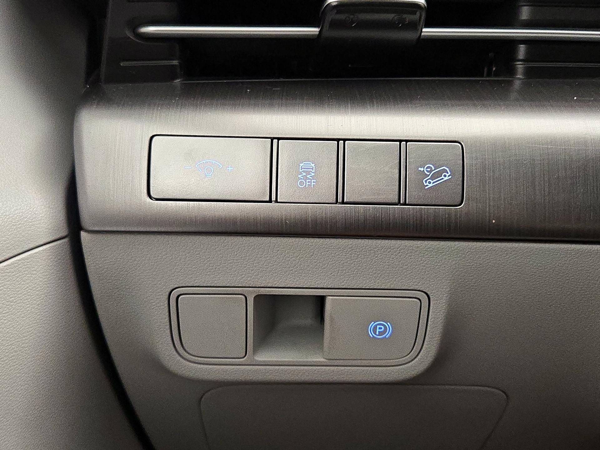 Thumbnail: 2025 Hyundai Kona - 13