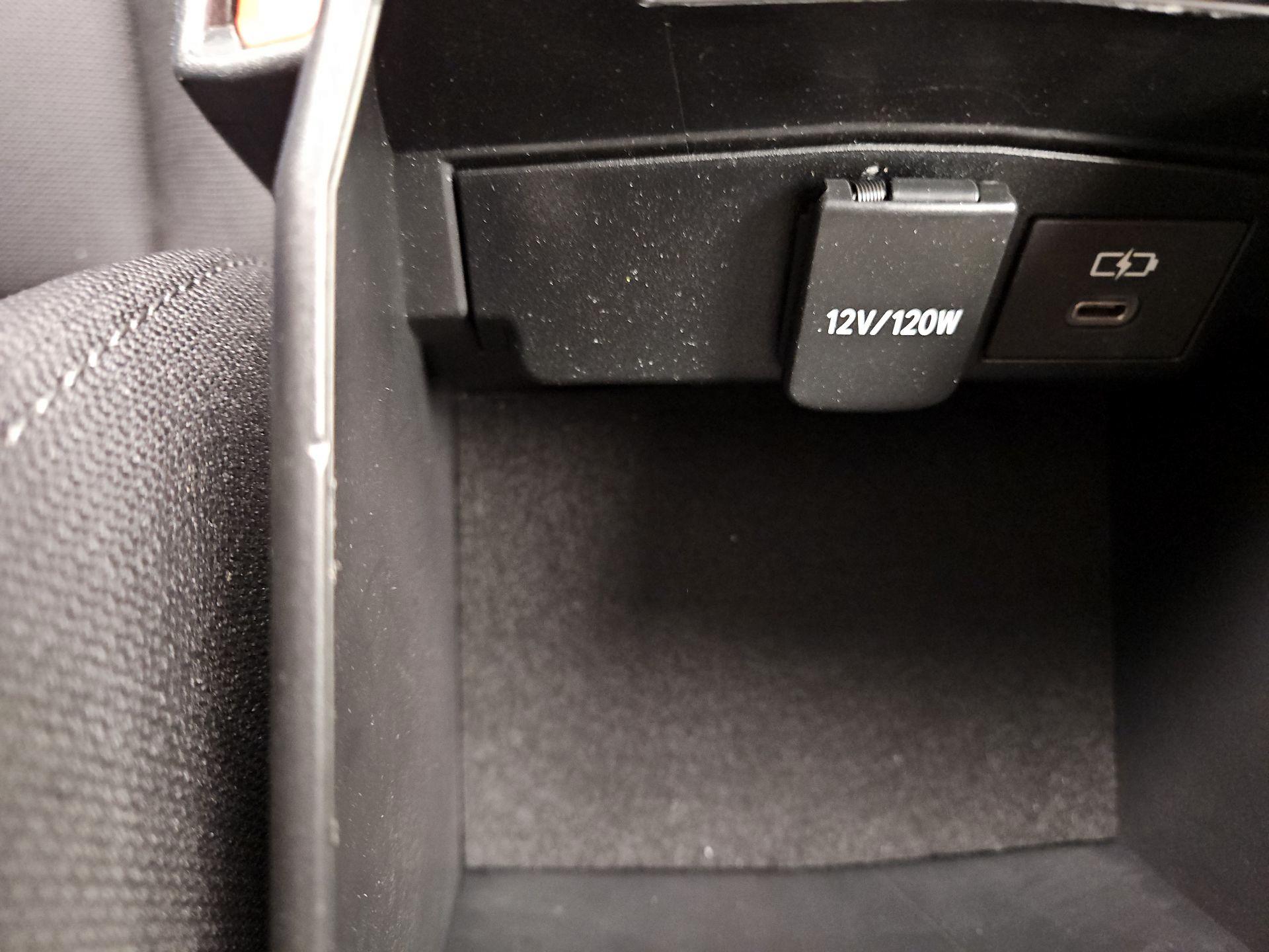 Thumbnail: 2025 Toyota Corolla - 18