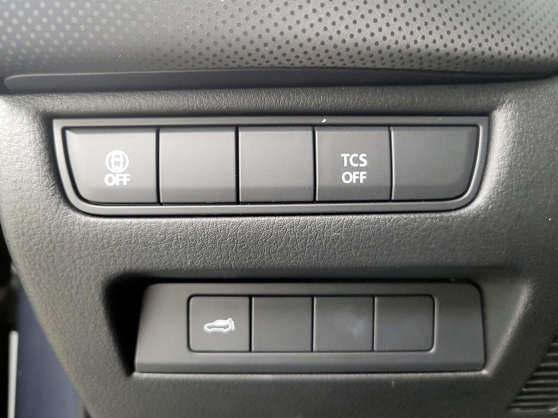 Thumbnail: 2025 Mazda CX-50 - 13