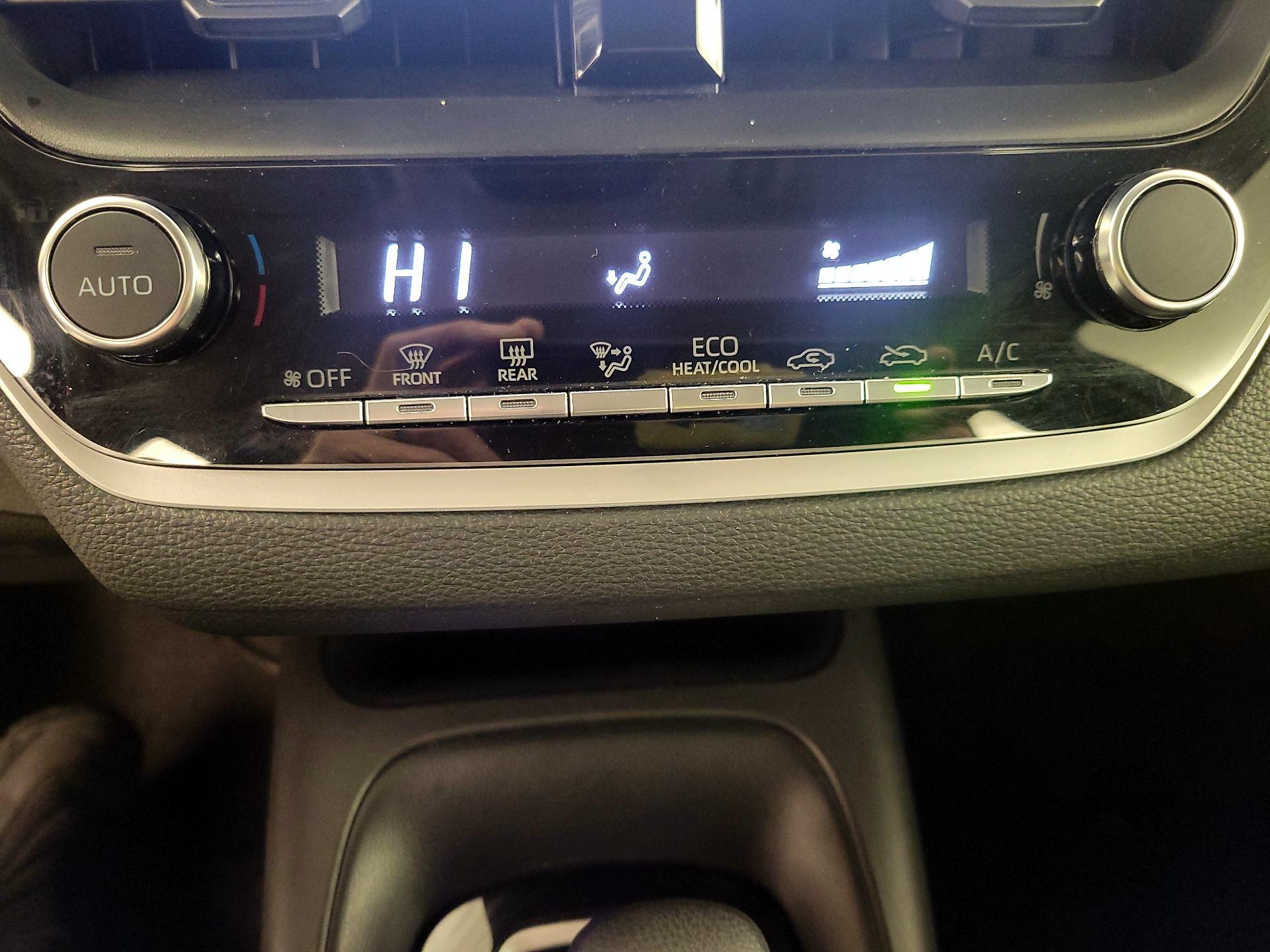 Thumbnail: 2025 Toyota Corolla - 17