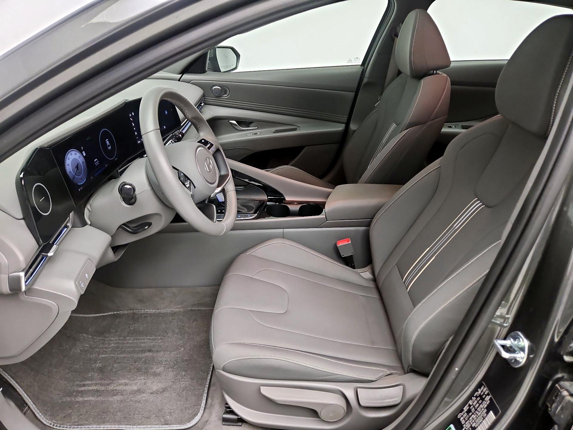 Thumbnail: 2025 Hyundai Elantra - 11