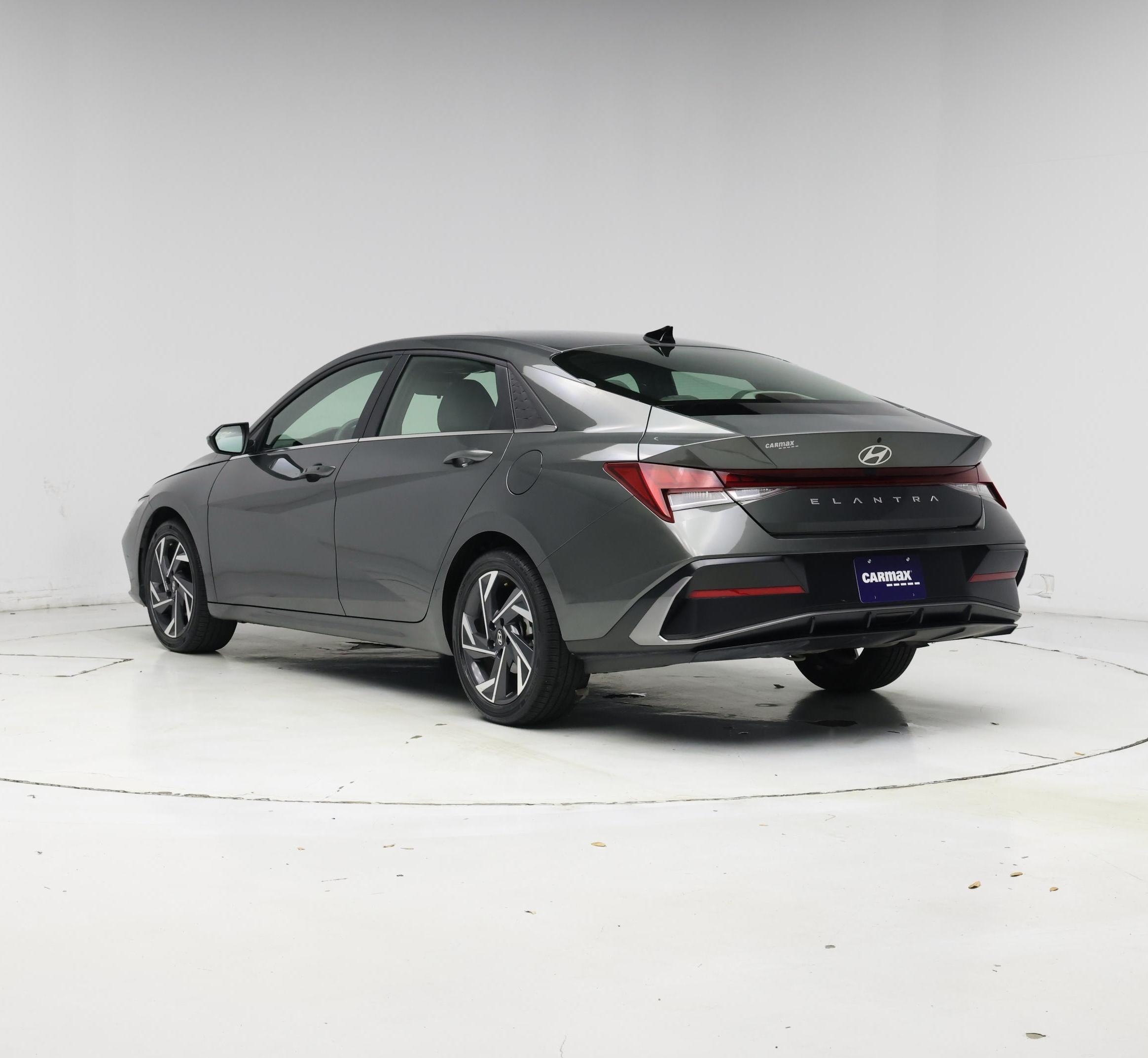 Thumbnail: 2025 Hyundai Elantra - 2