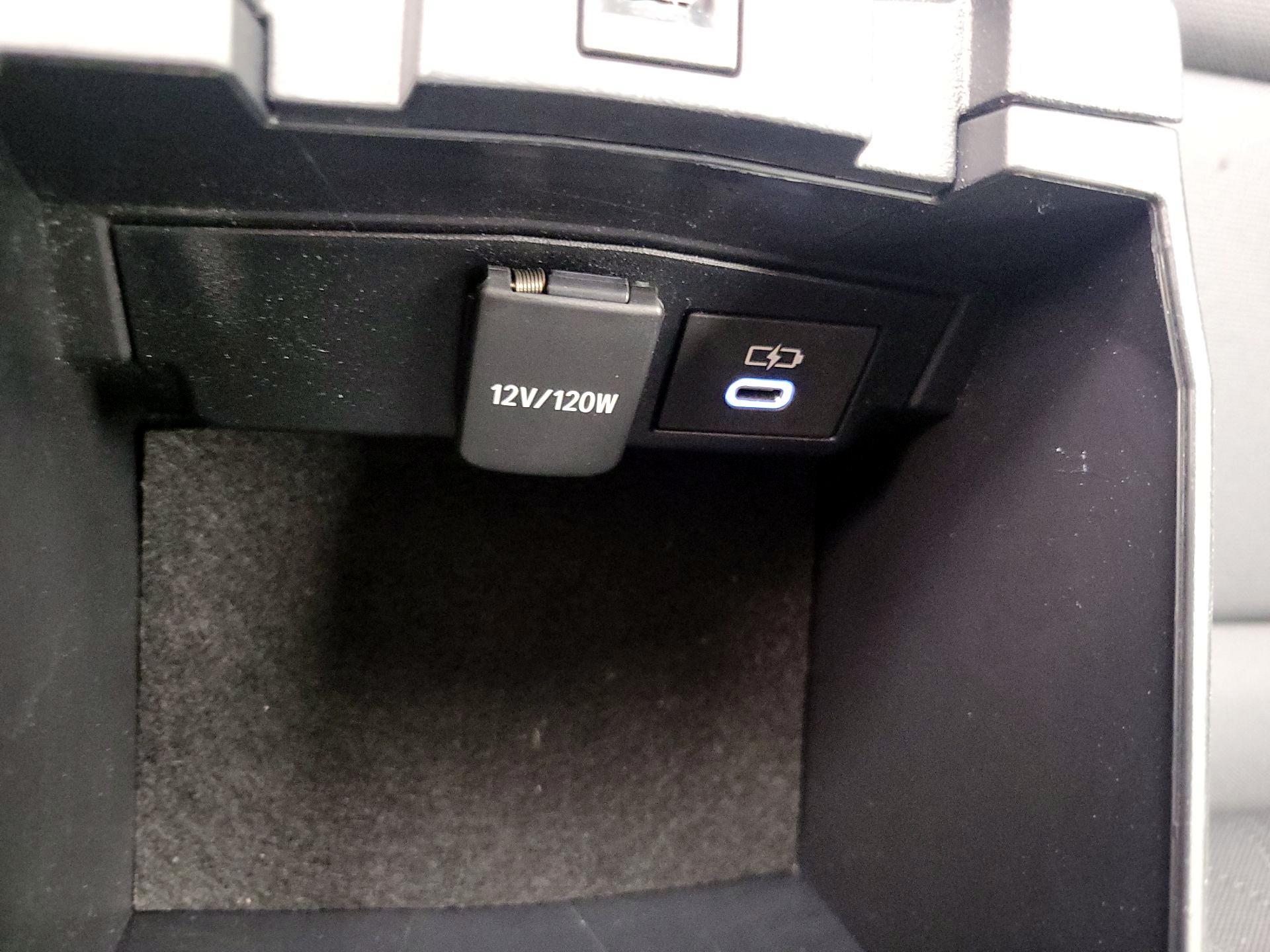 Thumbnail: 2024 Toyota Corolla - 18