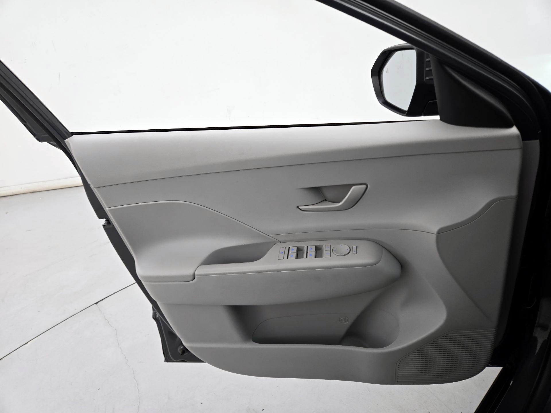 Thumbnail: 2025 Hyundai Kona - 12