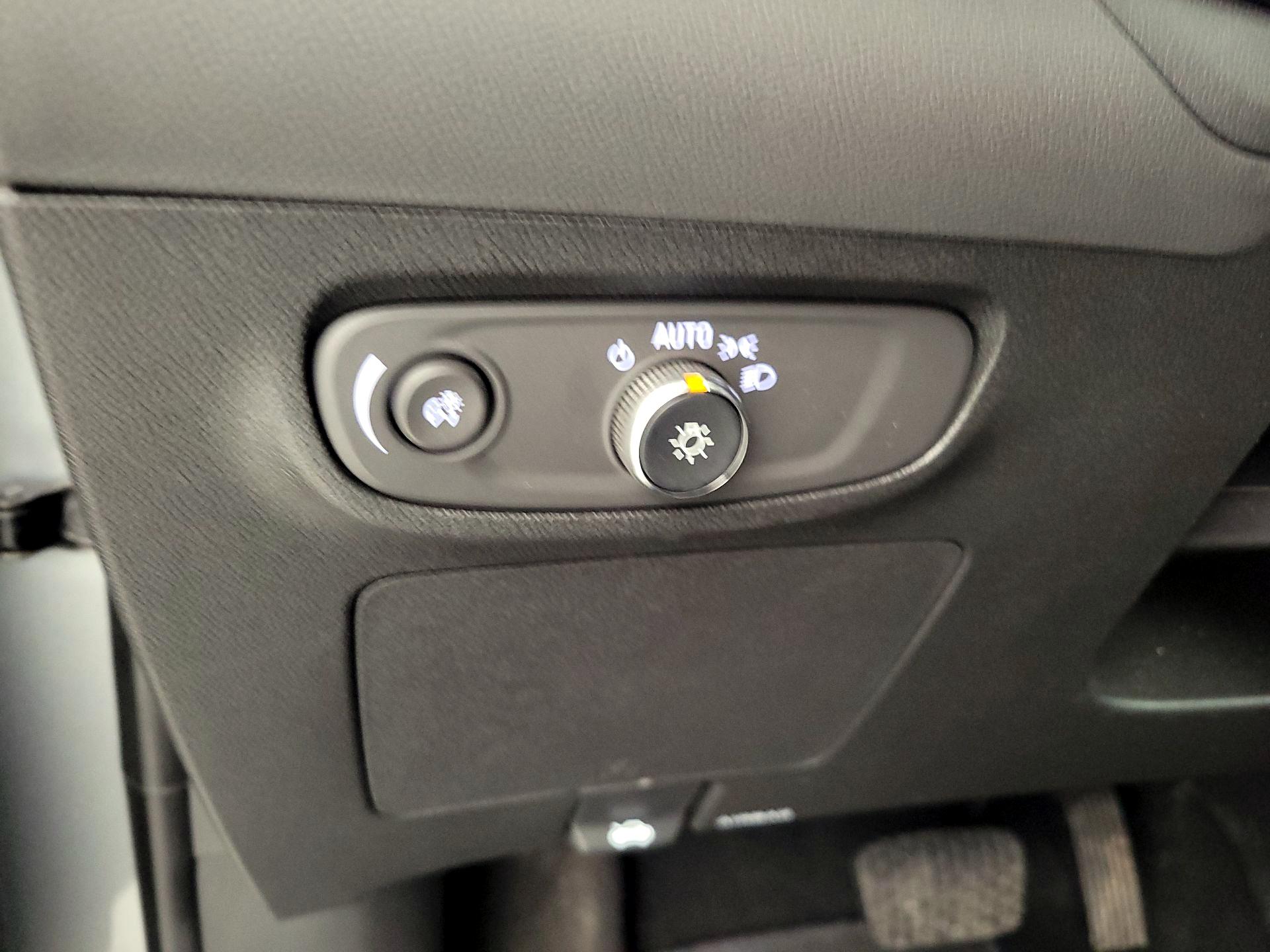 Thumbnail: 2025 Buick Encore GX - 13