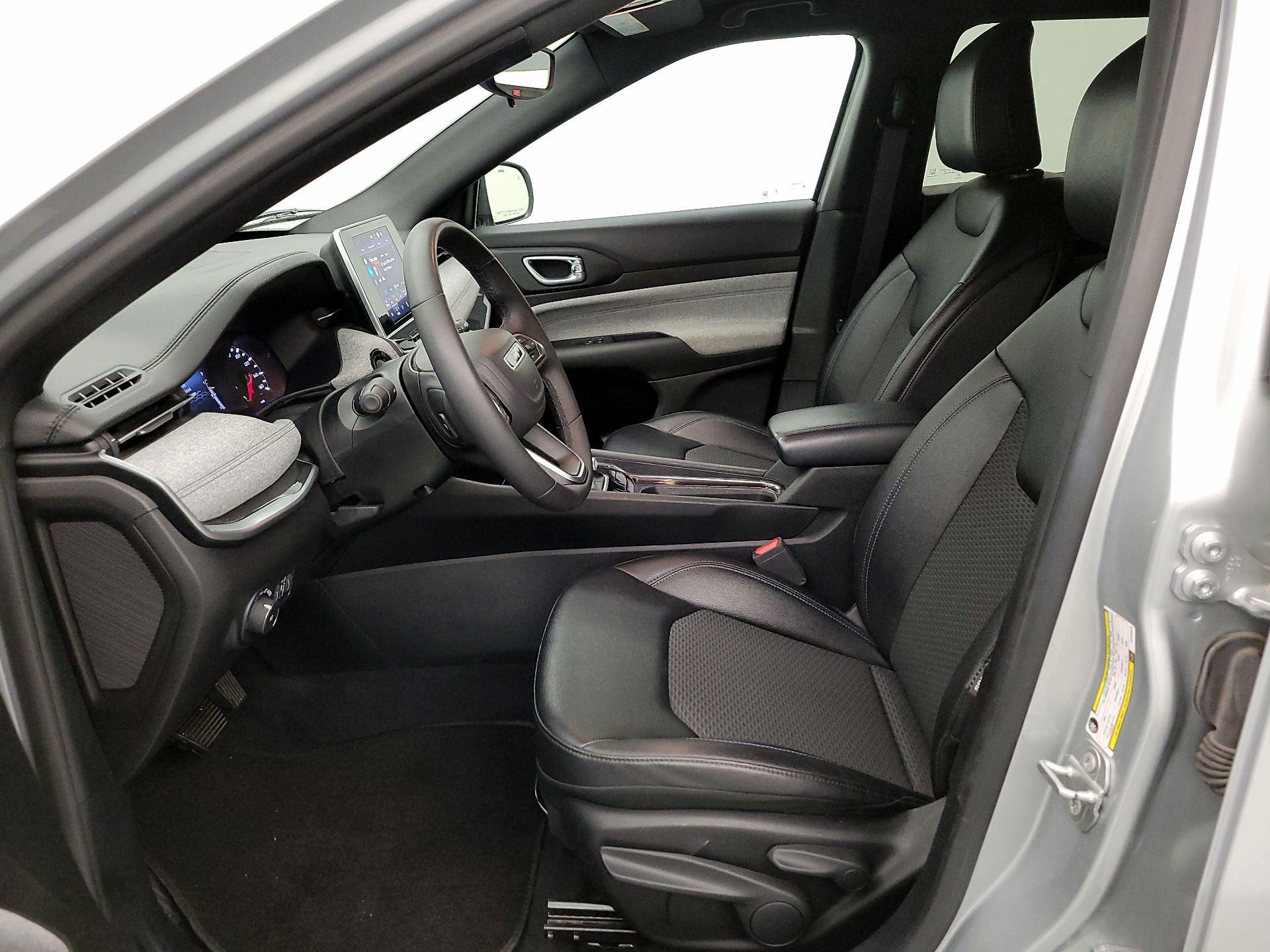 Thumbnail: 2025 Jeep Compass - 11